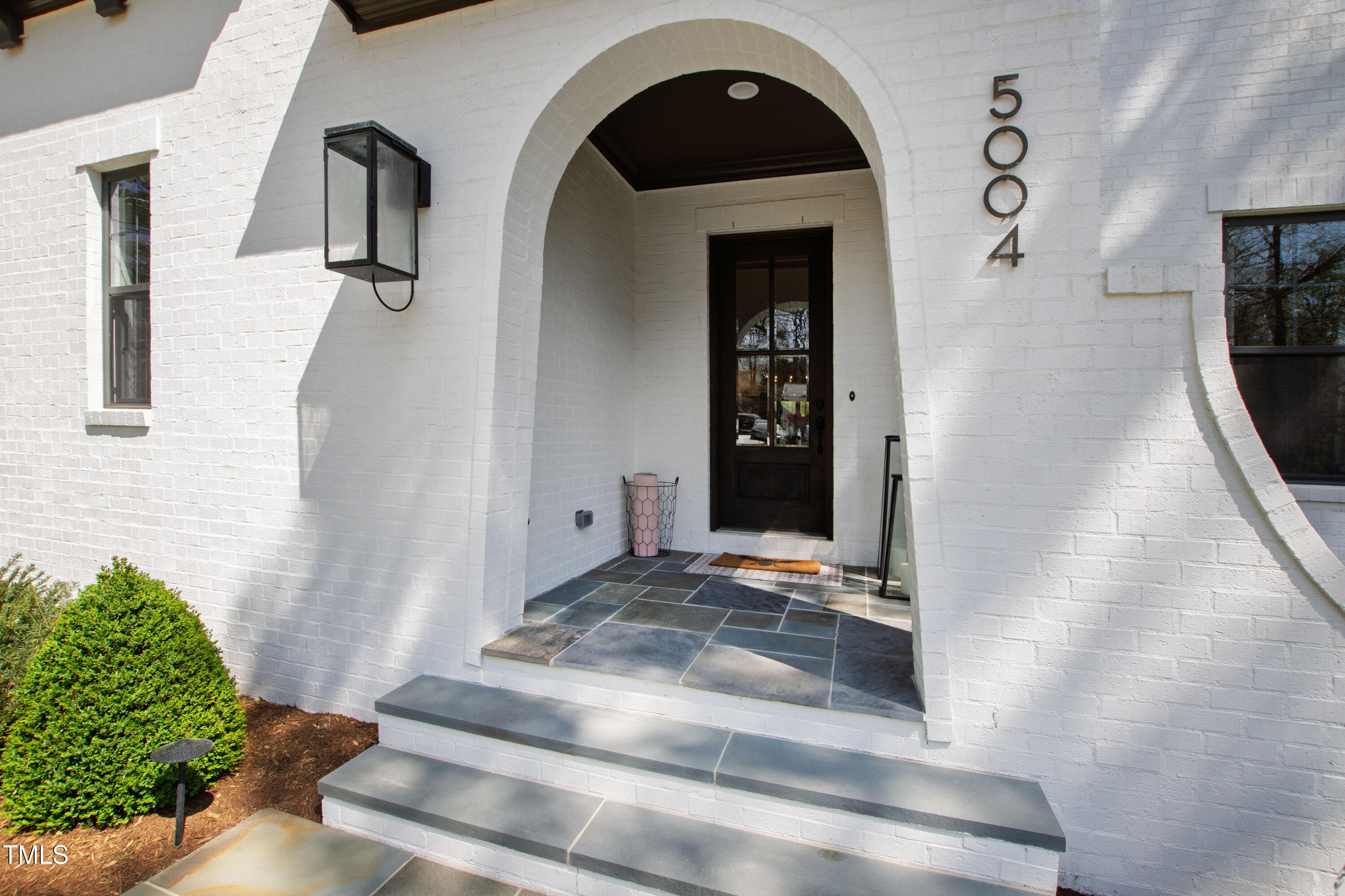 5004 Lakemont Drive