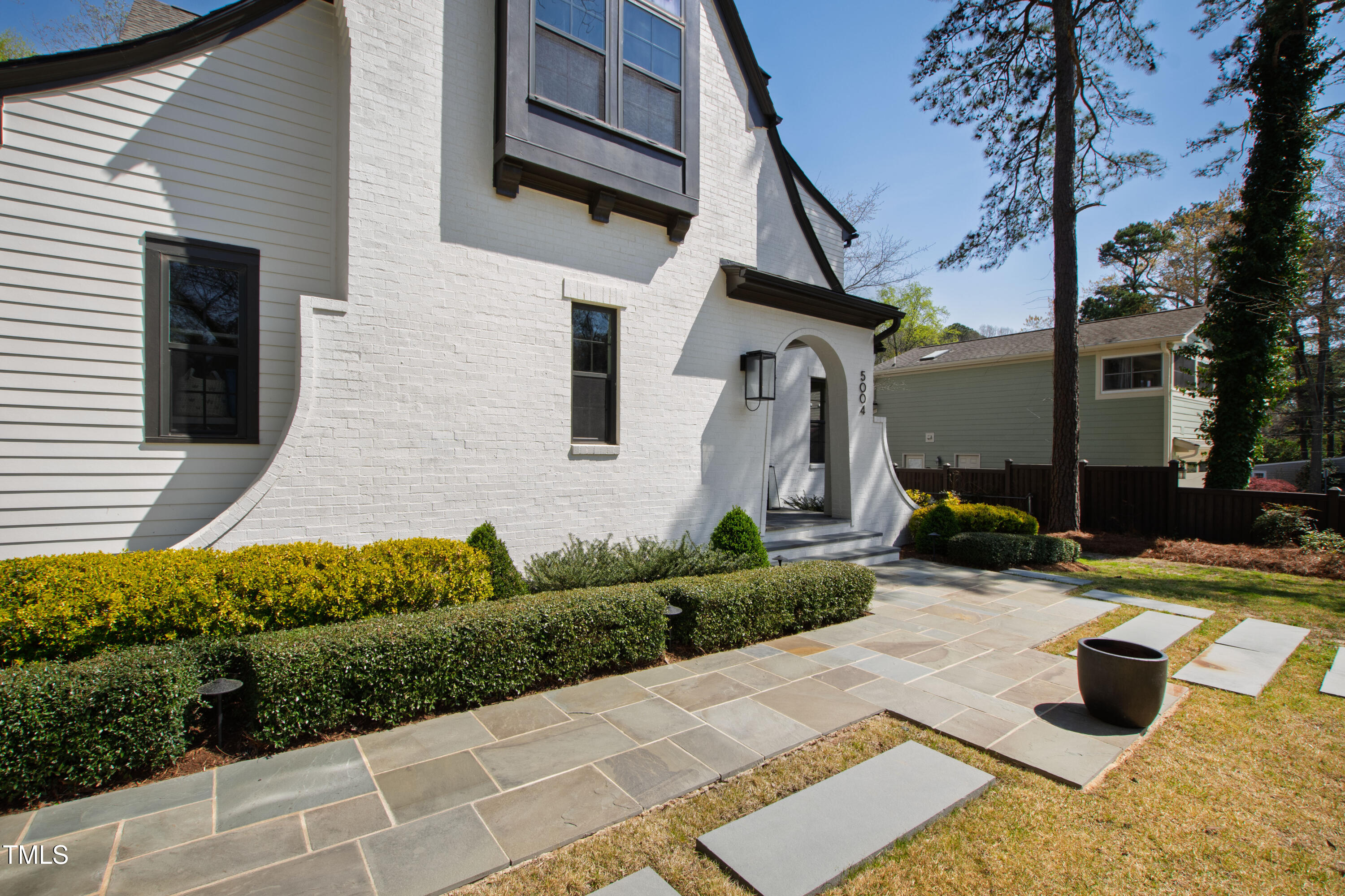 5004 Lakemont Drive