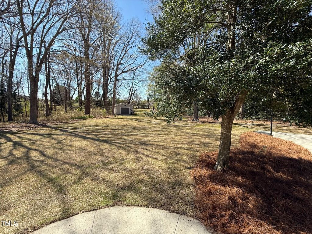 listing image 24