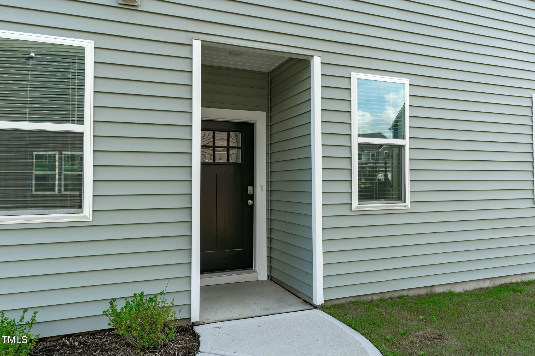 1235 Bessie Court