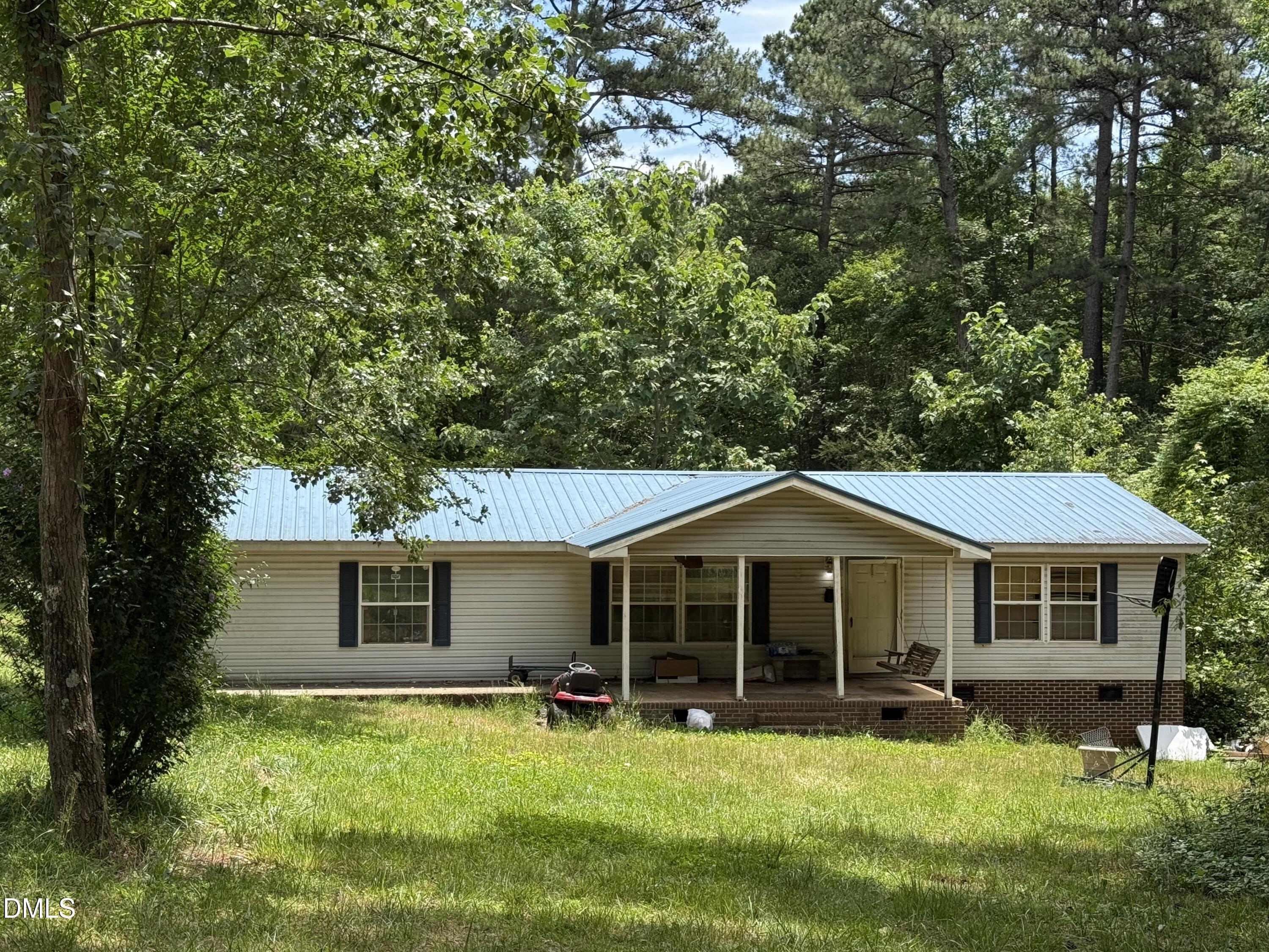 4749 Buckhorn
