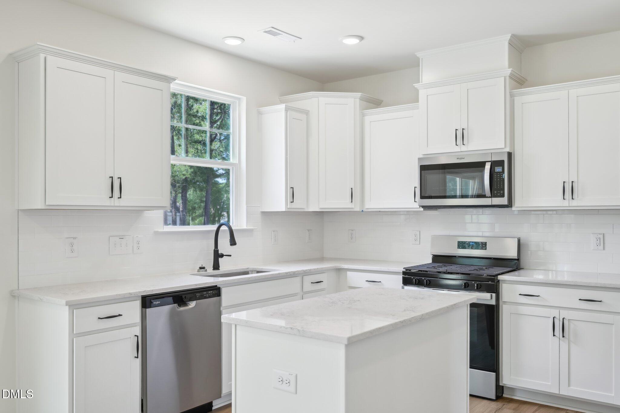 1052 Bolton Pointe Drive