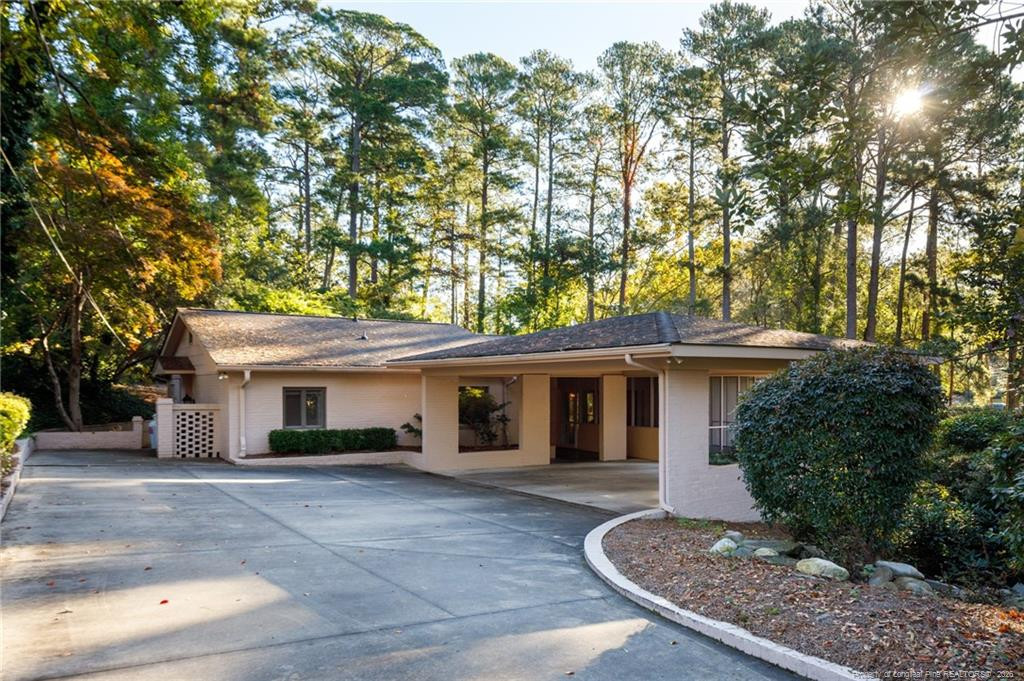 440 Valley Road