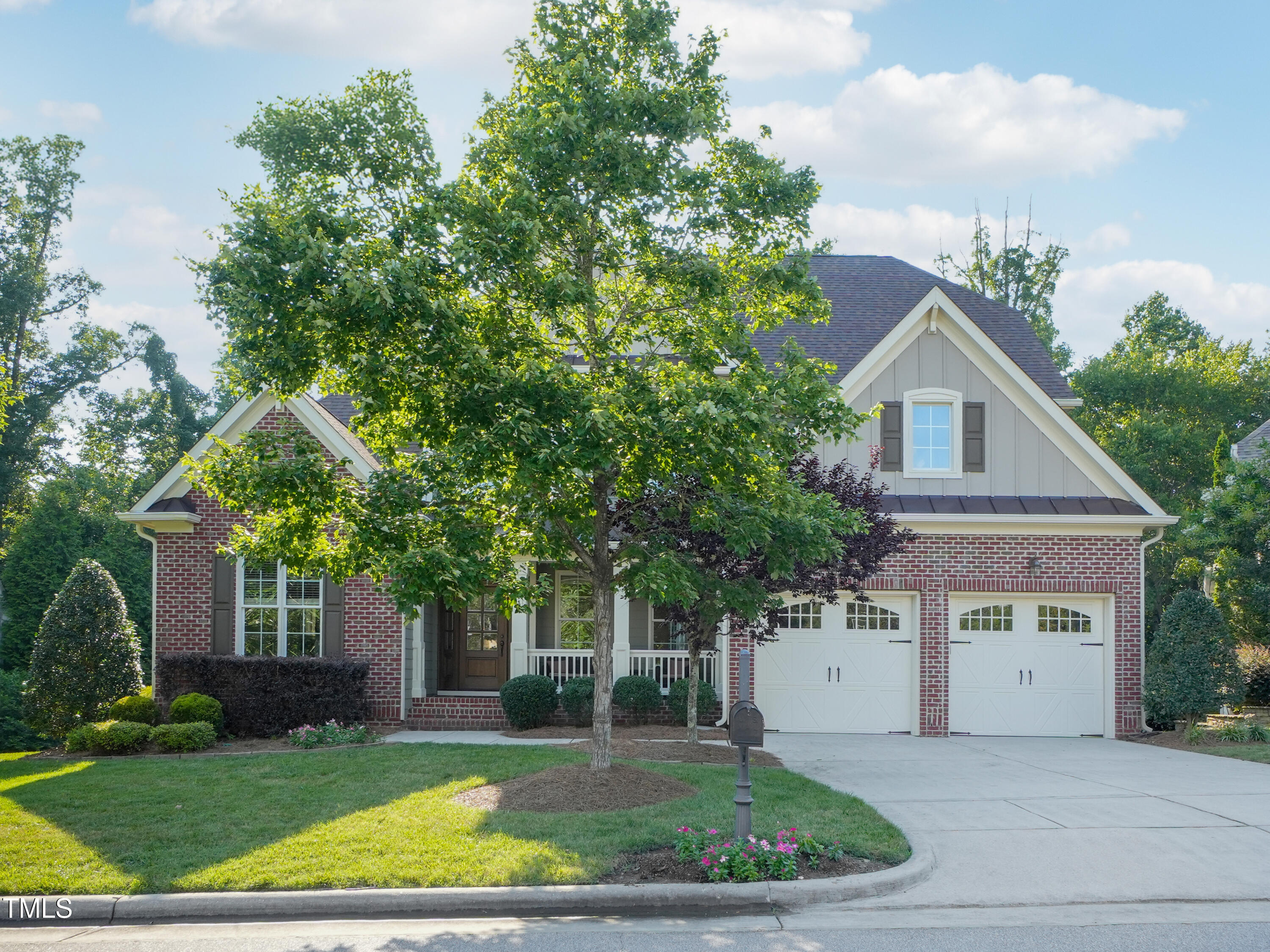 111 Woodland Ridge Court