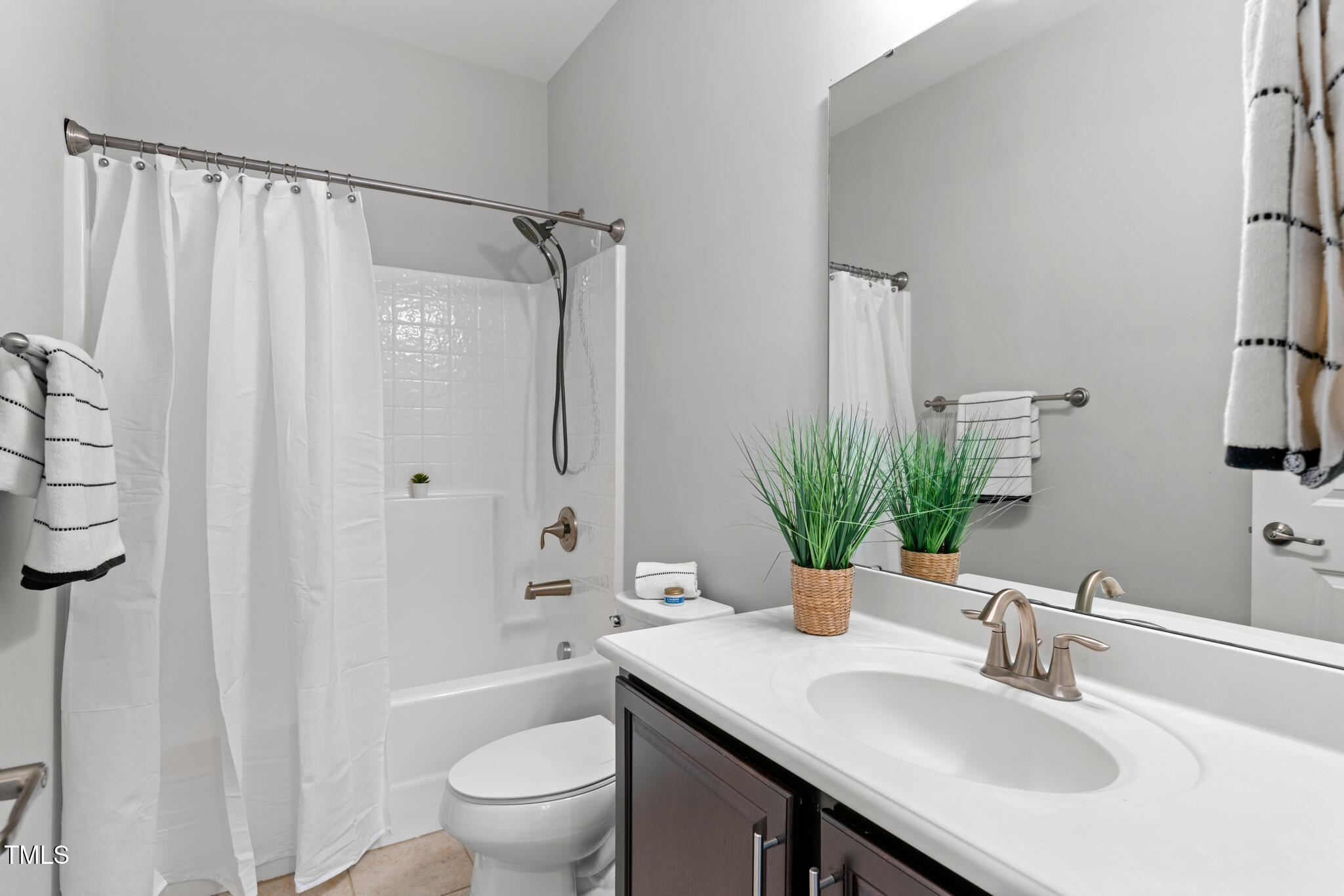 Morrisville, North Carolina 27560, United States, 4 Bedrooms Bedrooms, ,4 BathroomsBathrooms,Residential,Pending,116604