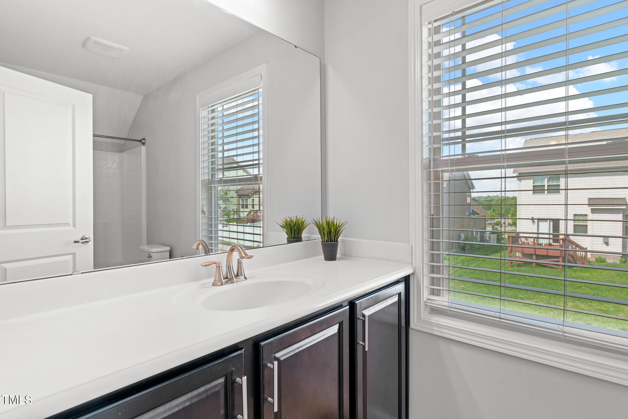 Morrisville, North Carolina 27560, United States, 4 Bedrooms Bedrooms, ,4 BathroomsBathrooms,Residential,Pending,116604