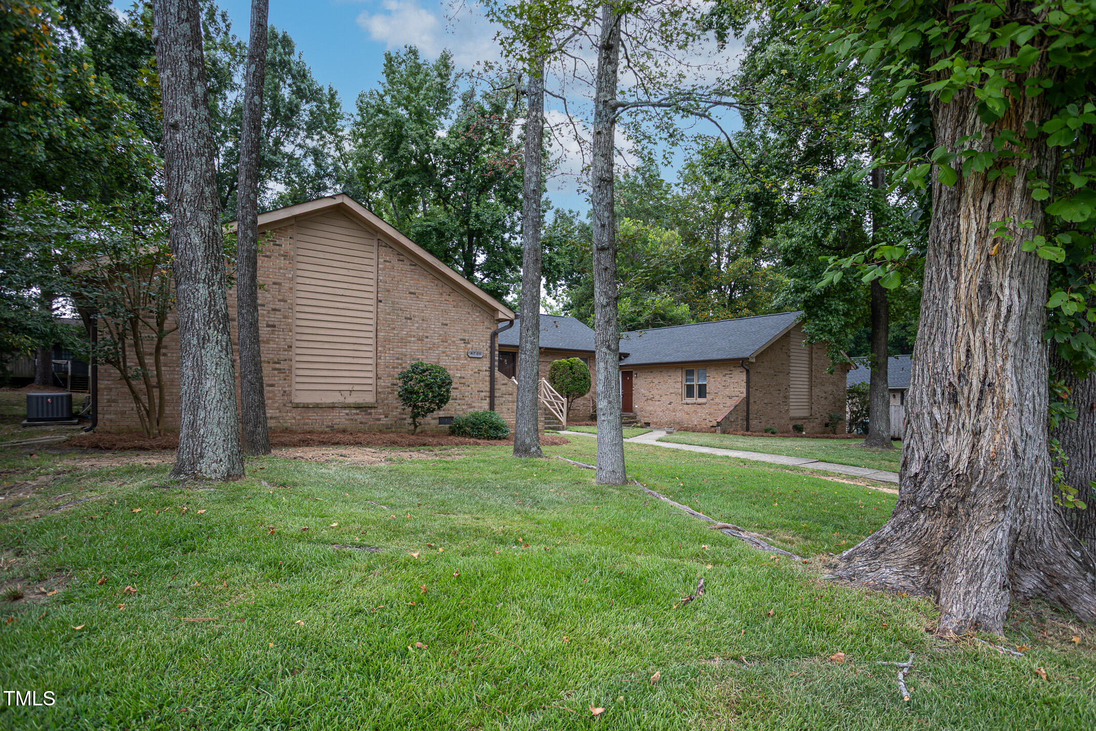4701 Hollowell Lane