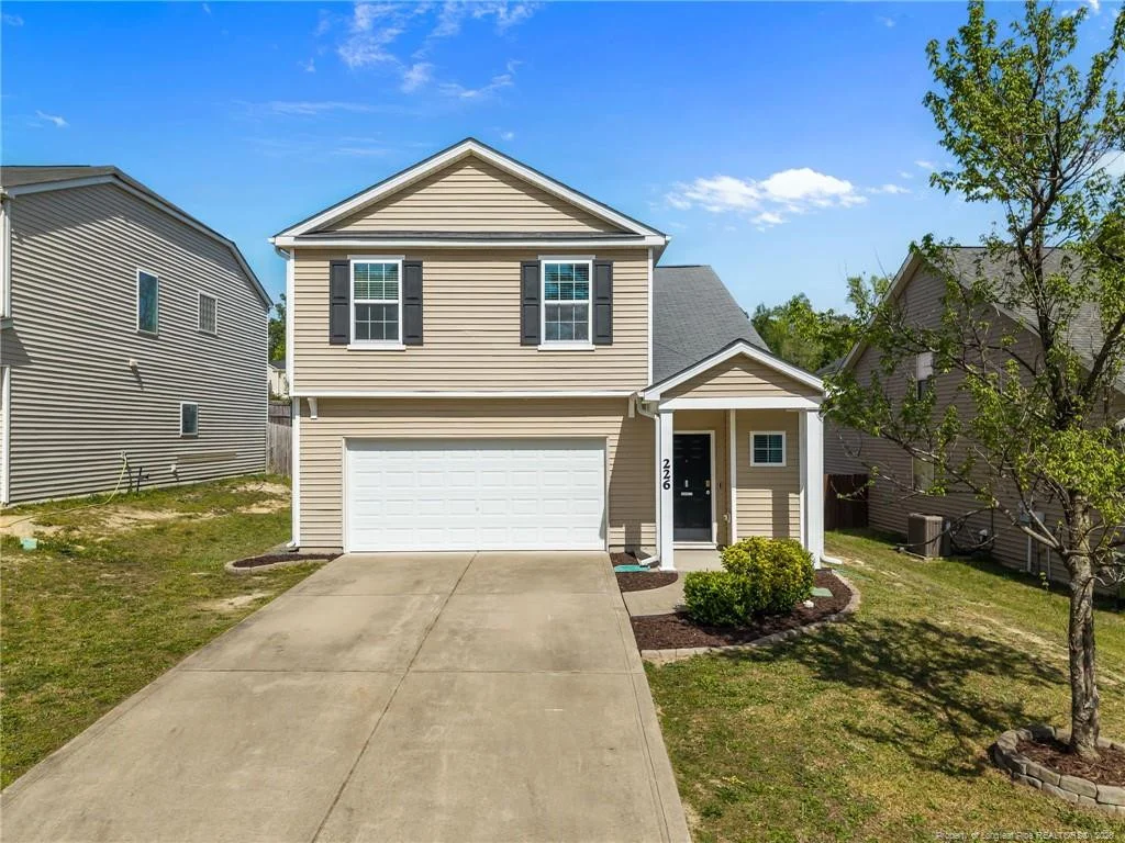 226 River Oak Street
