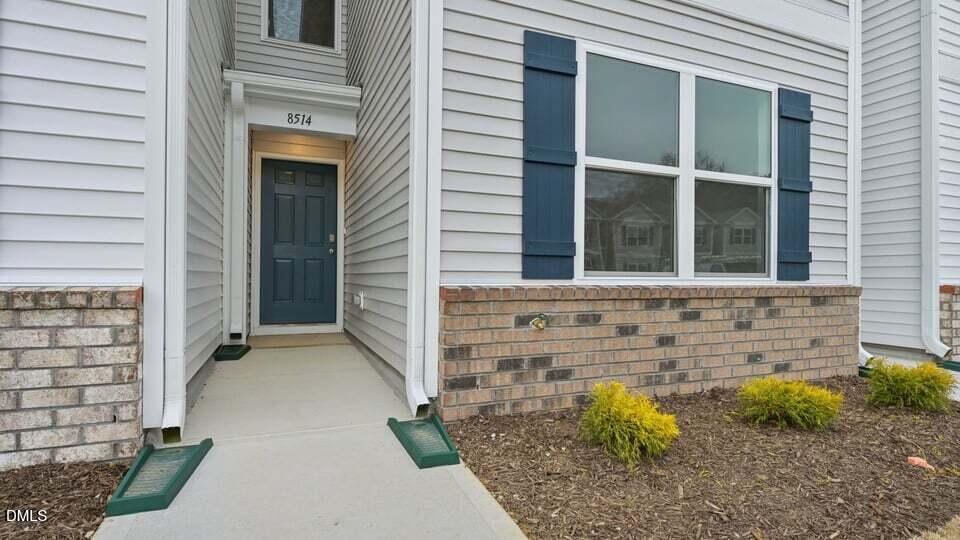 5816 Brambleberry Way