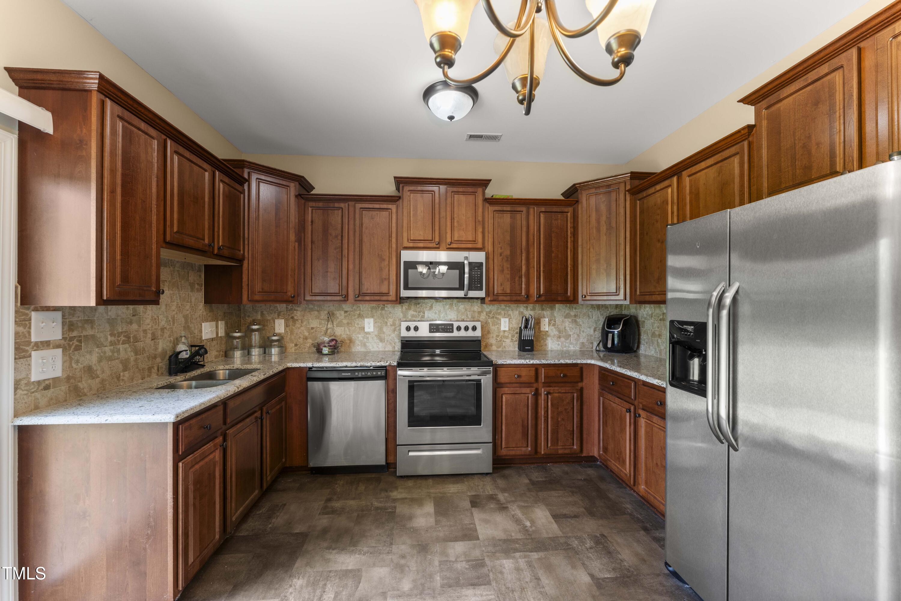 101 Rolling Knoll Court