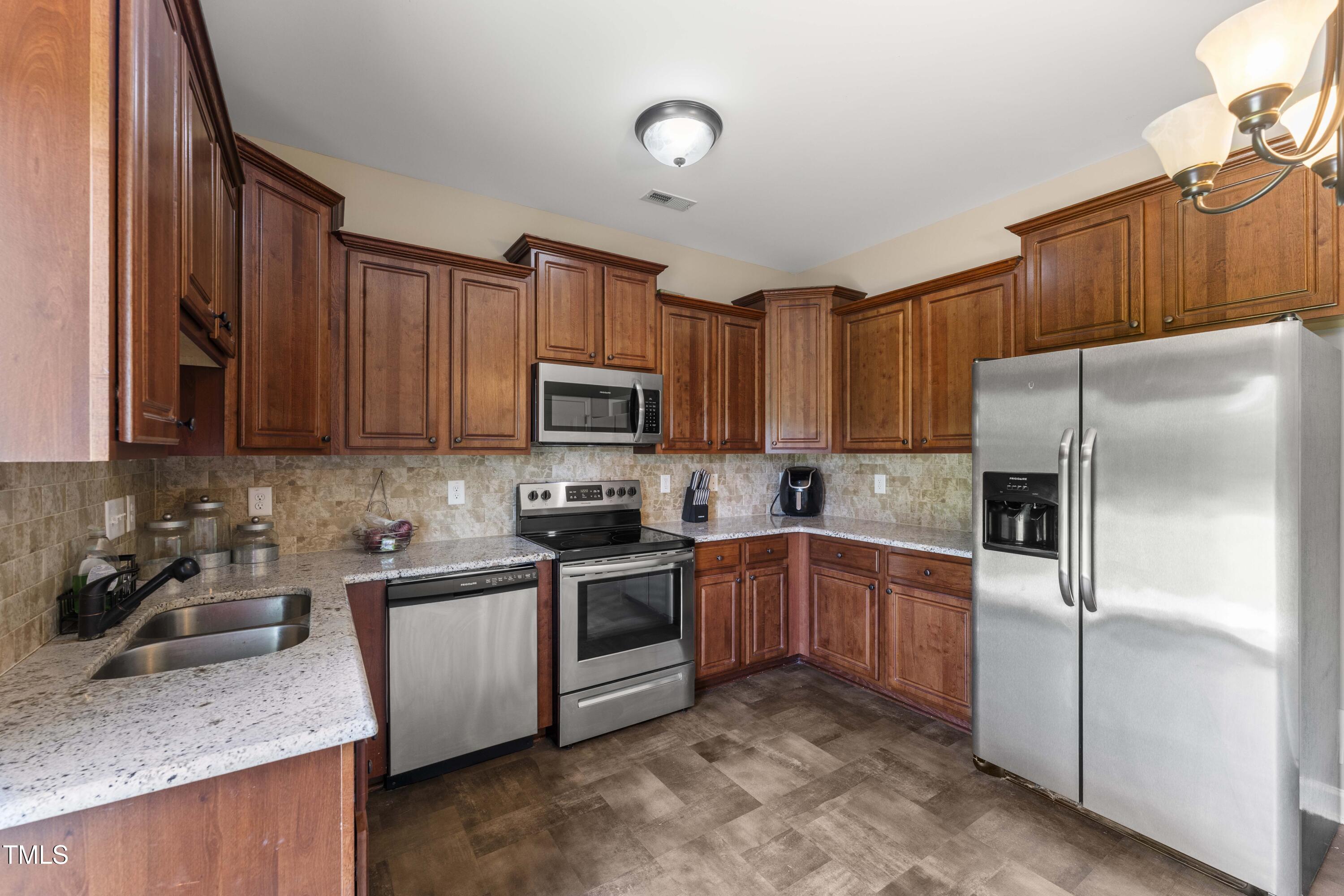 101 Rolling Knoll Court