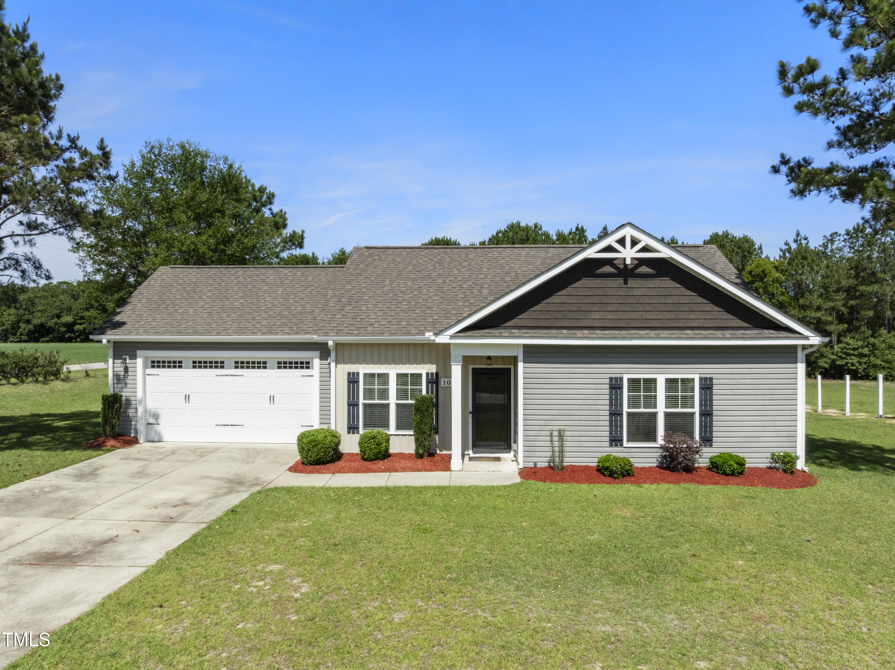 101 Rolling Knoll Court