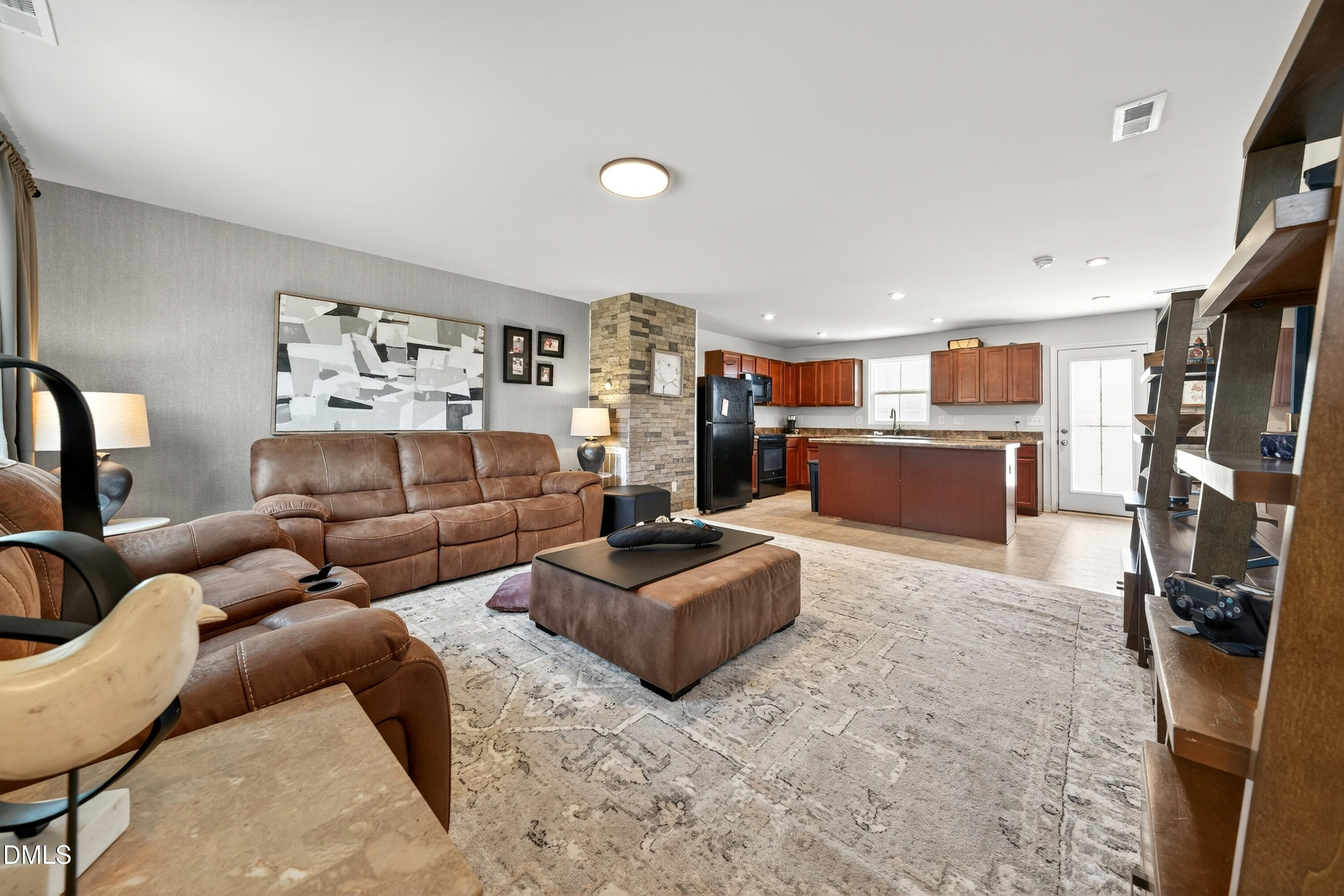 125 Donatella Way