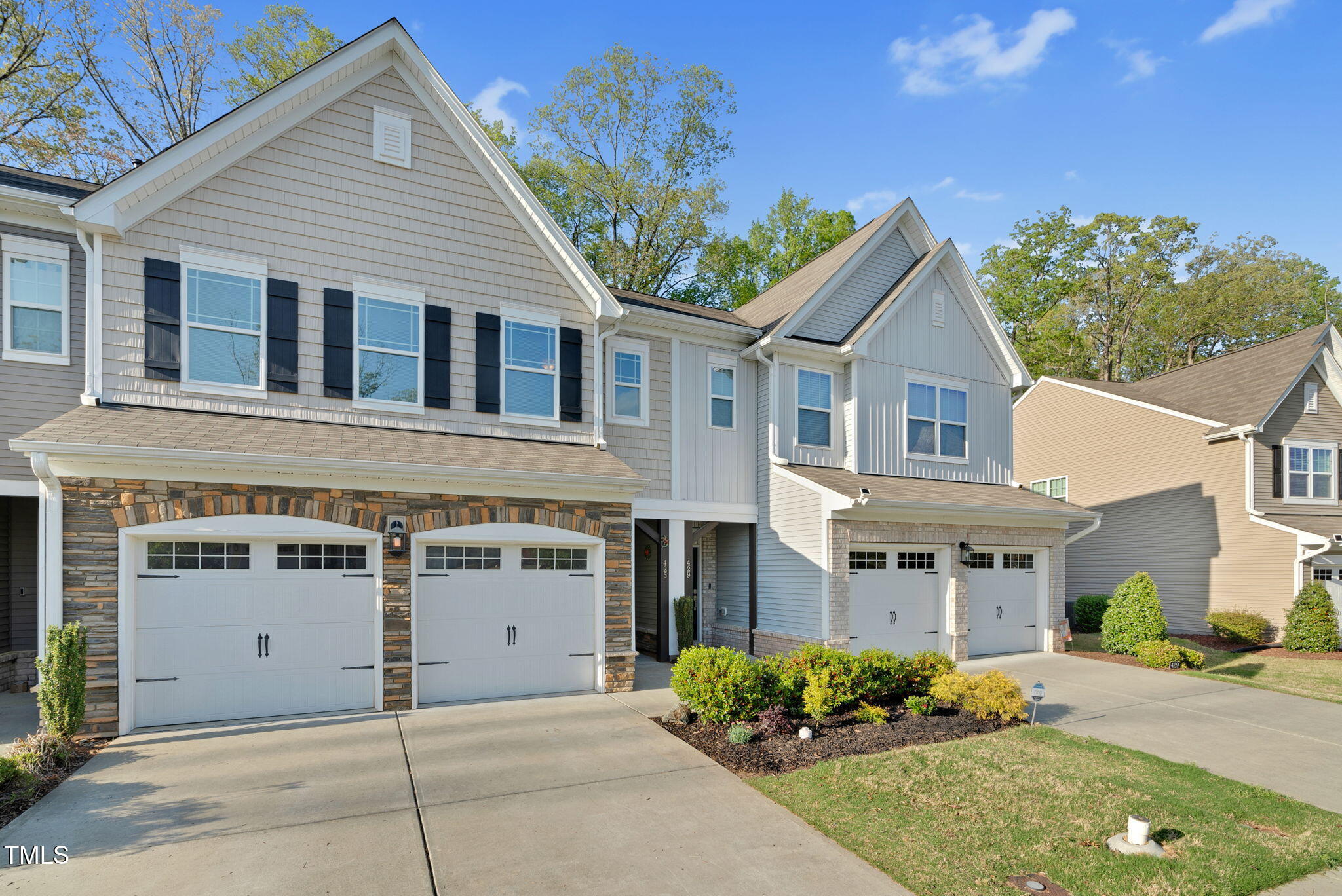 425 Summit Trail Drive