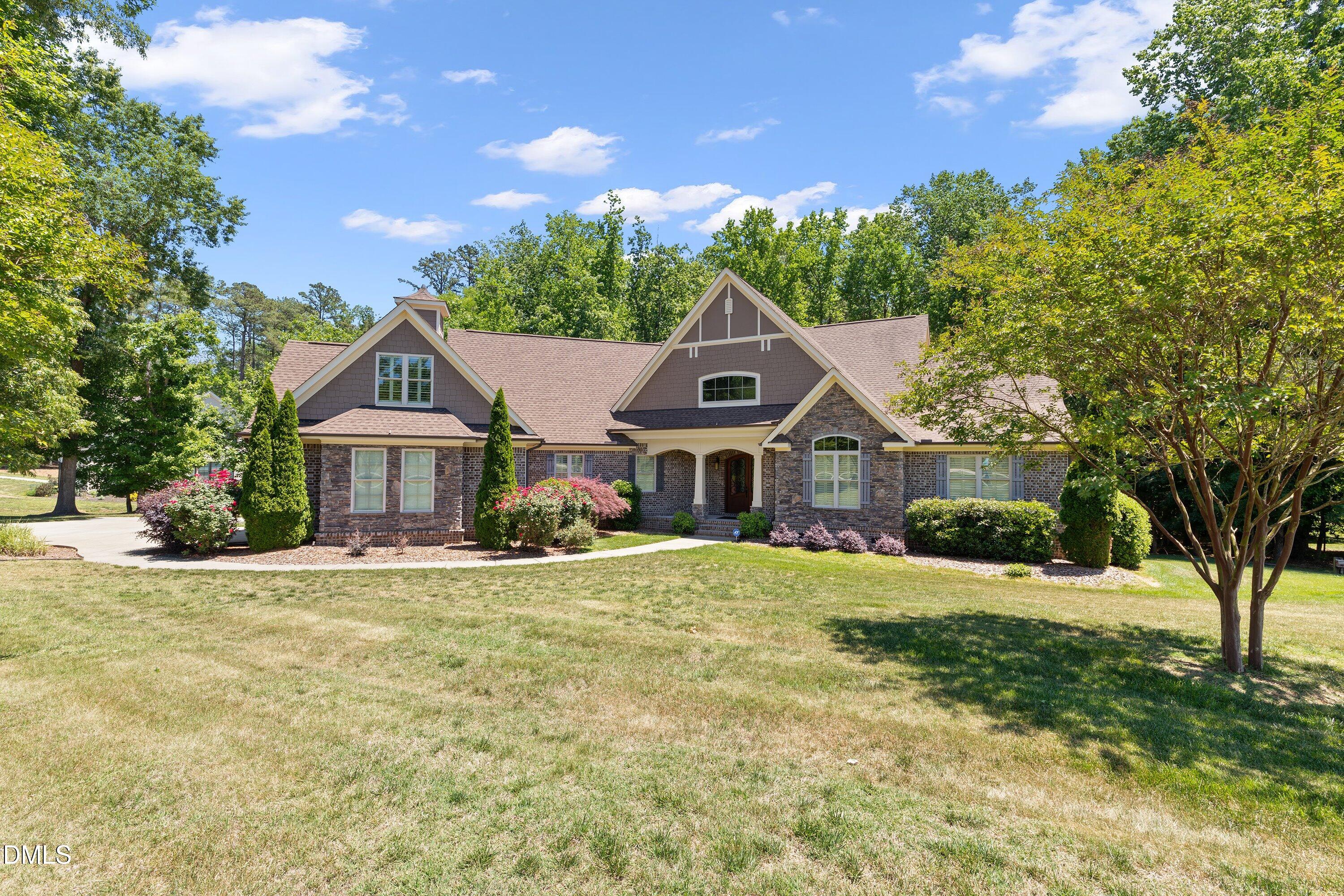 1106 Dovefield Lane
