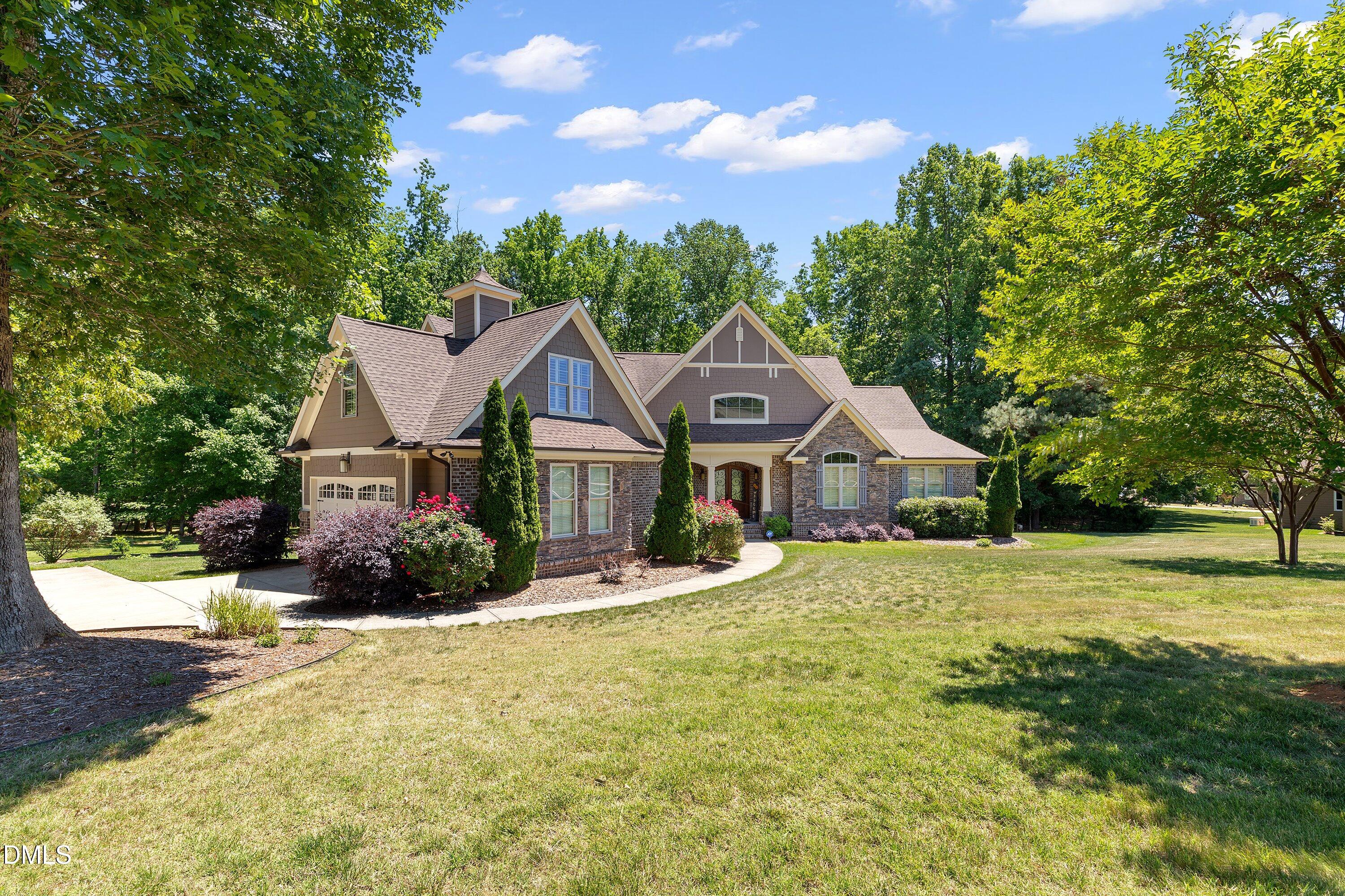1106 Dovefield Lane