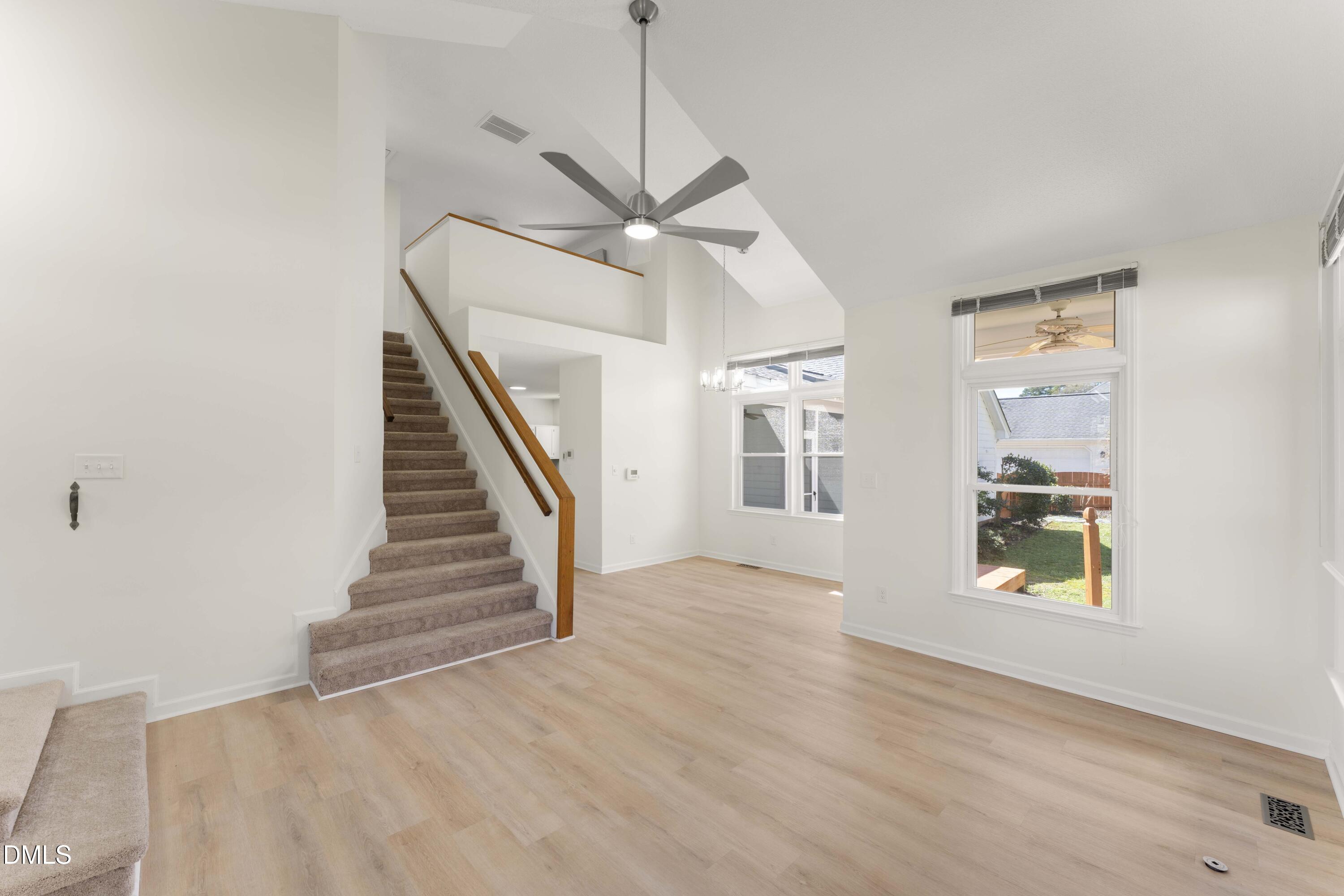 107 Crestpoint Court