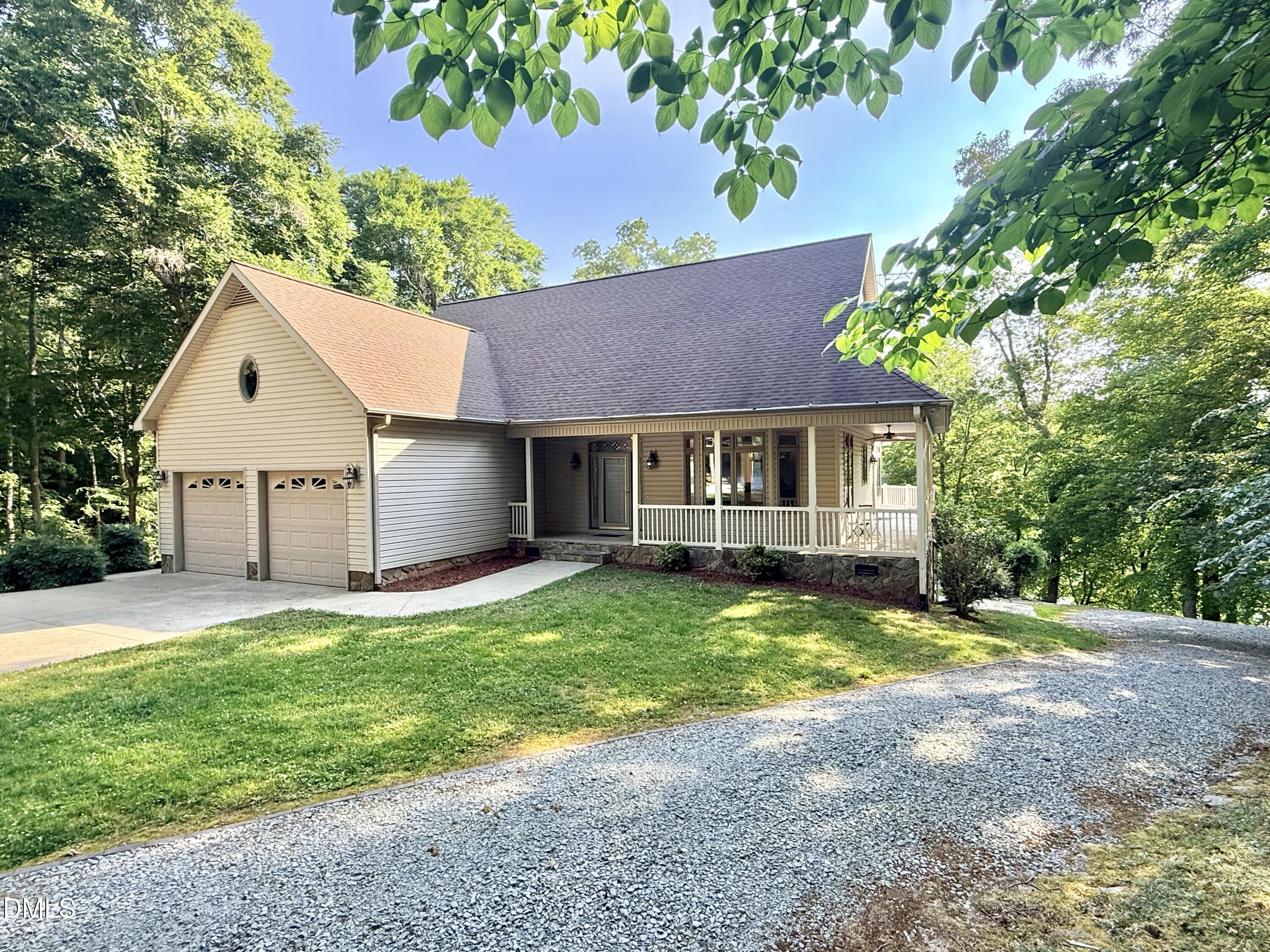 81 Beaver Crossing Road