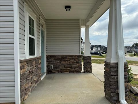 A home in Raeford