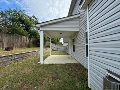 A home in Raeford