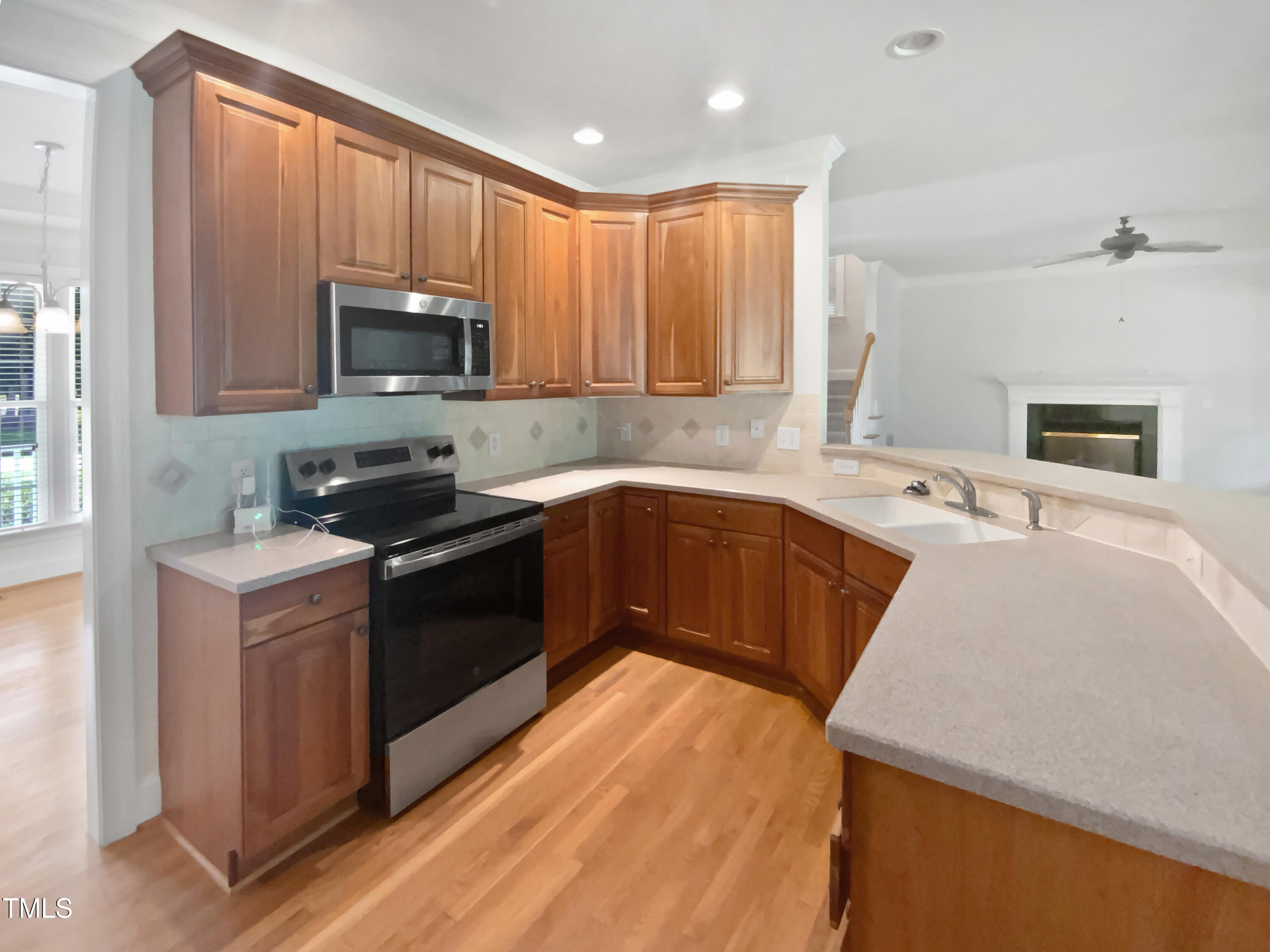 2408 Tiltonshire Lane