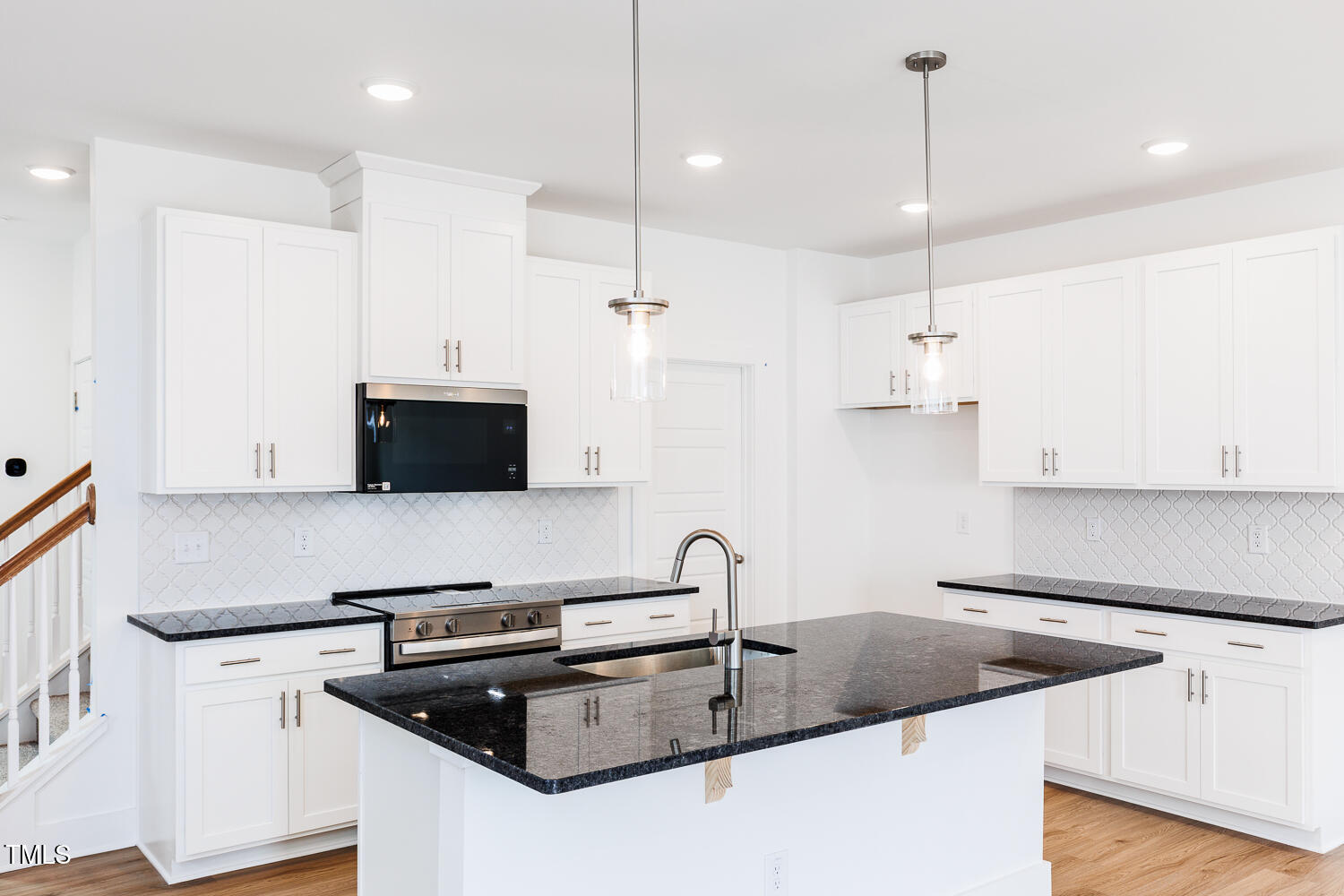 25 Silver Pine Drive