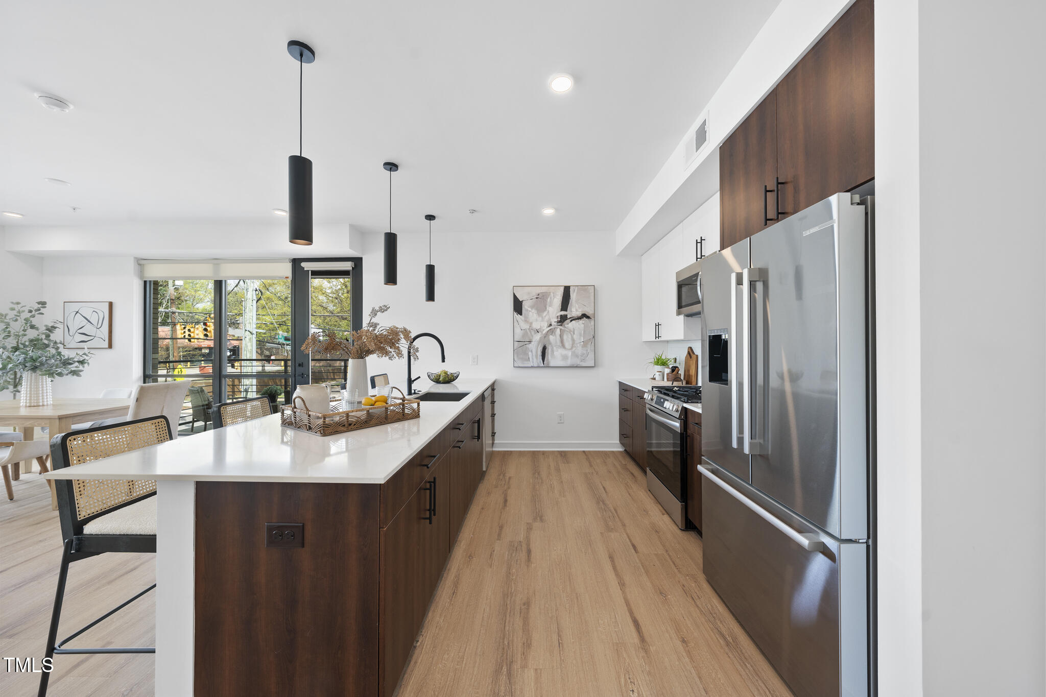 615 W Peace Street 201