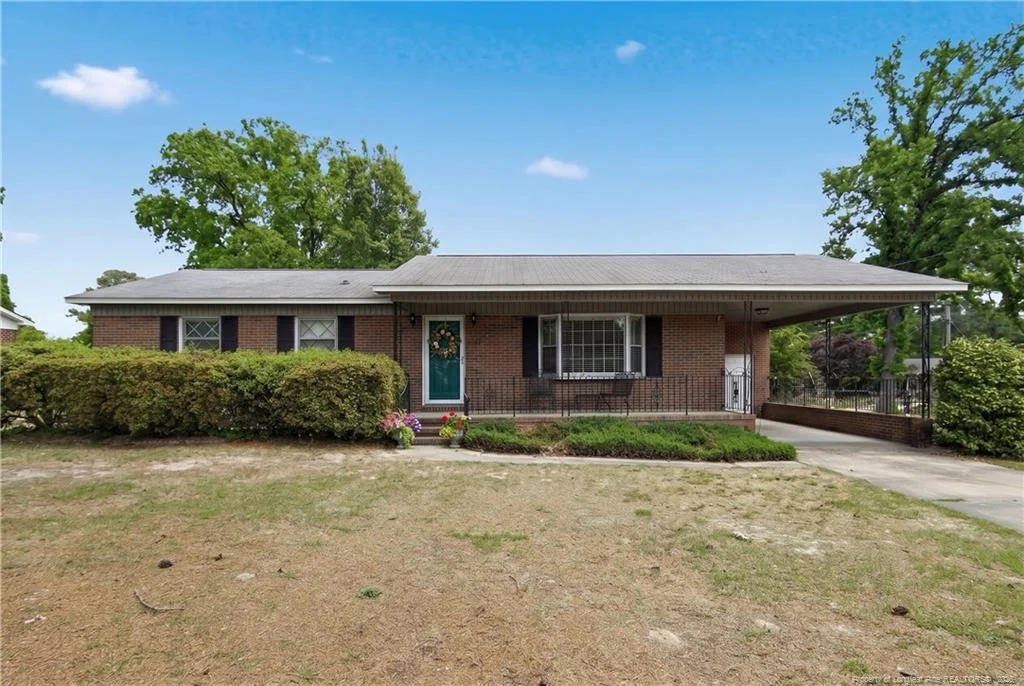 1413 Camelot Drive