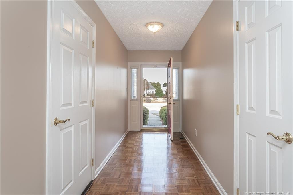 2927 Rosecroft Drive