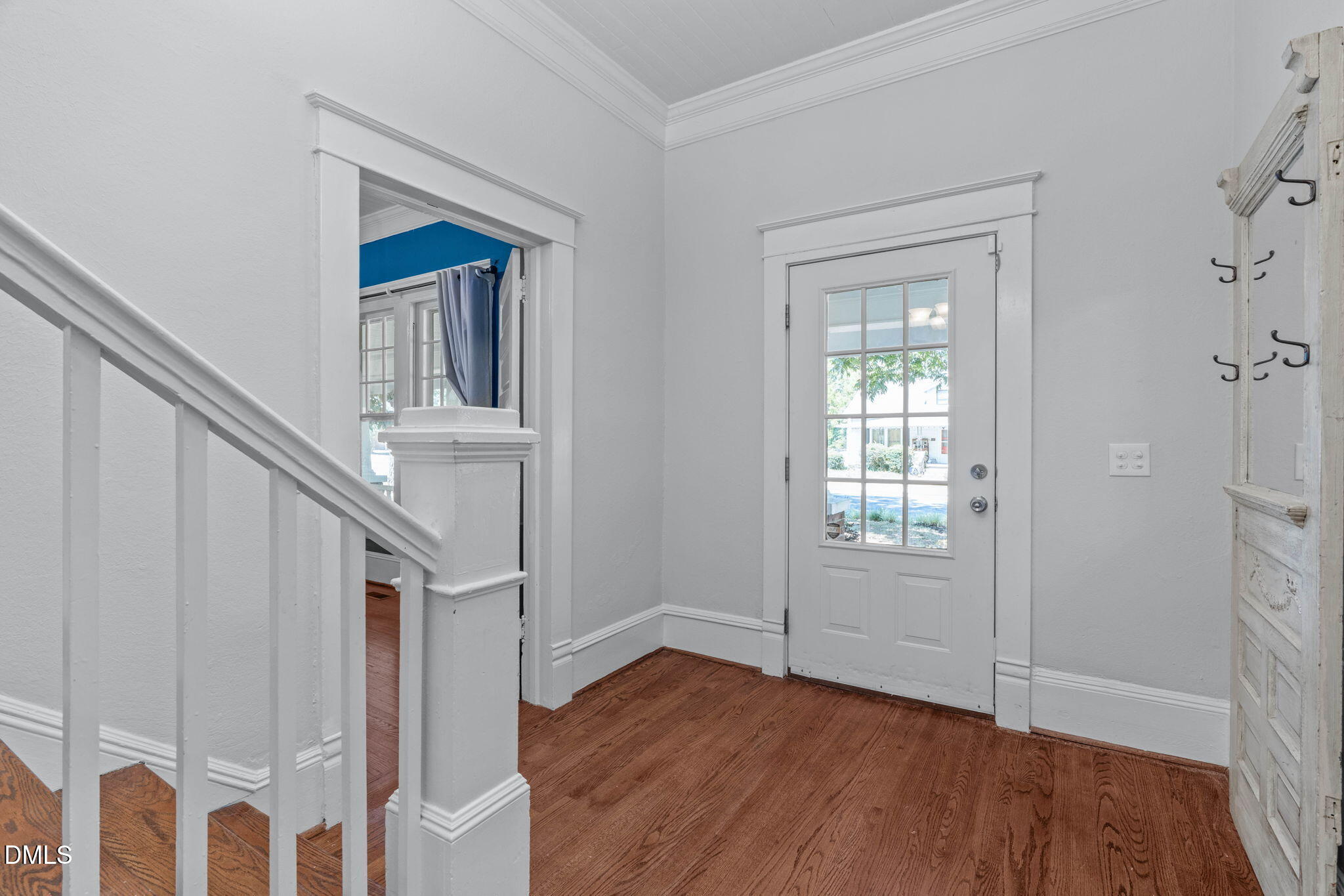 506 N Ennis Street