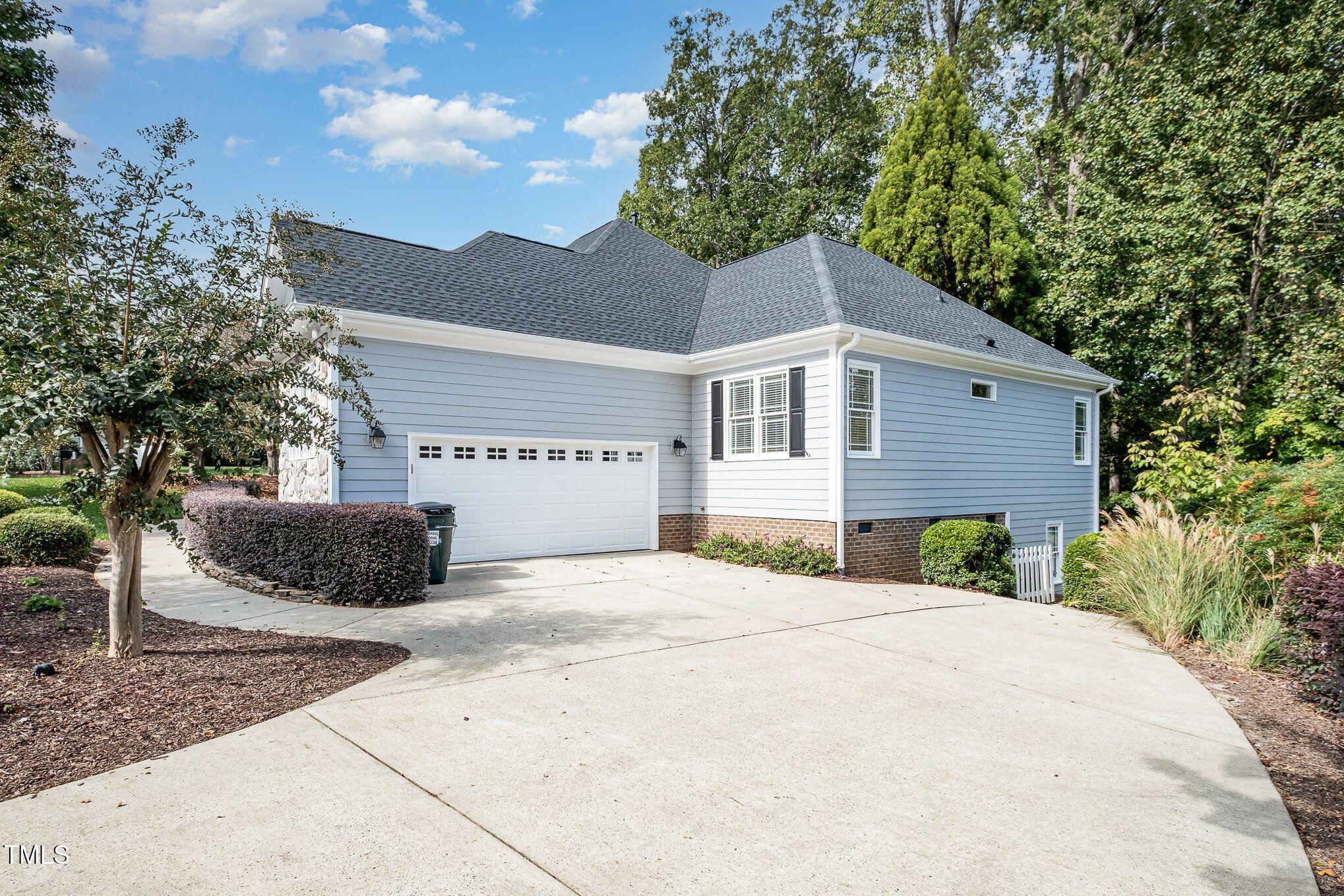 11 Kingswood Lane