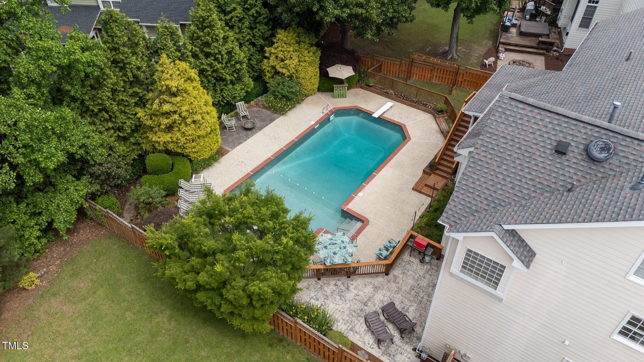 1004 Taywood Way