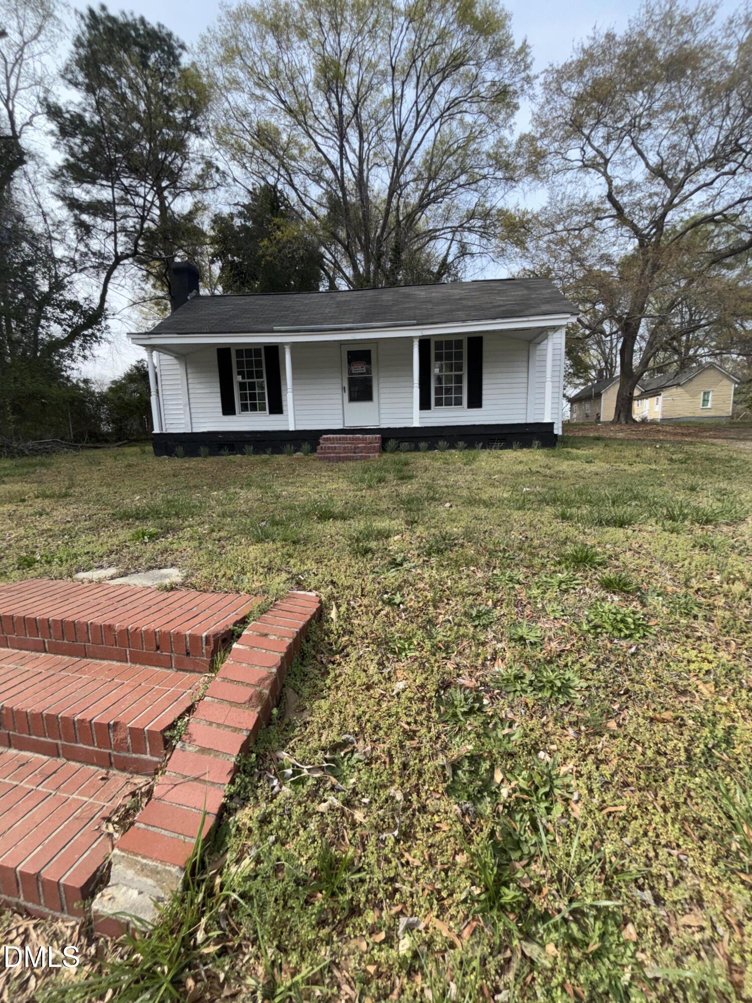 240 E Raleigh Boulevard