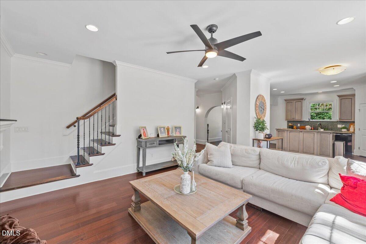 1304 Flying Hawk Road