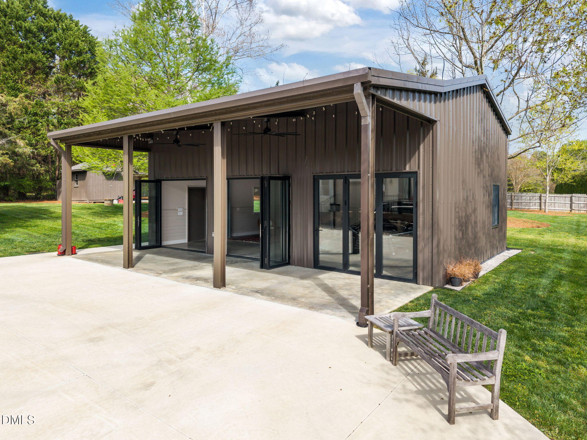 6016 Brass Lantern Court