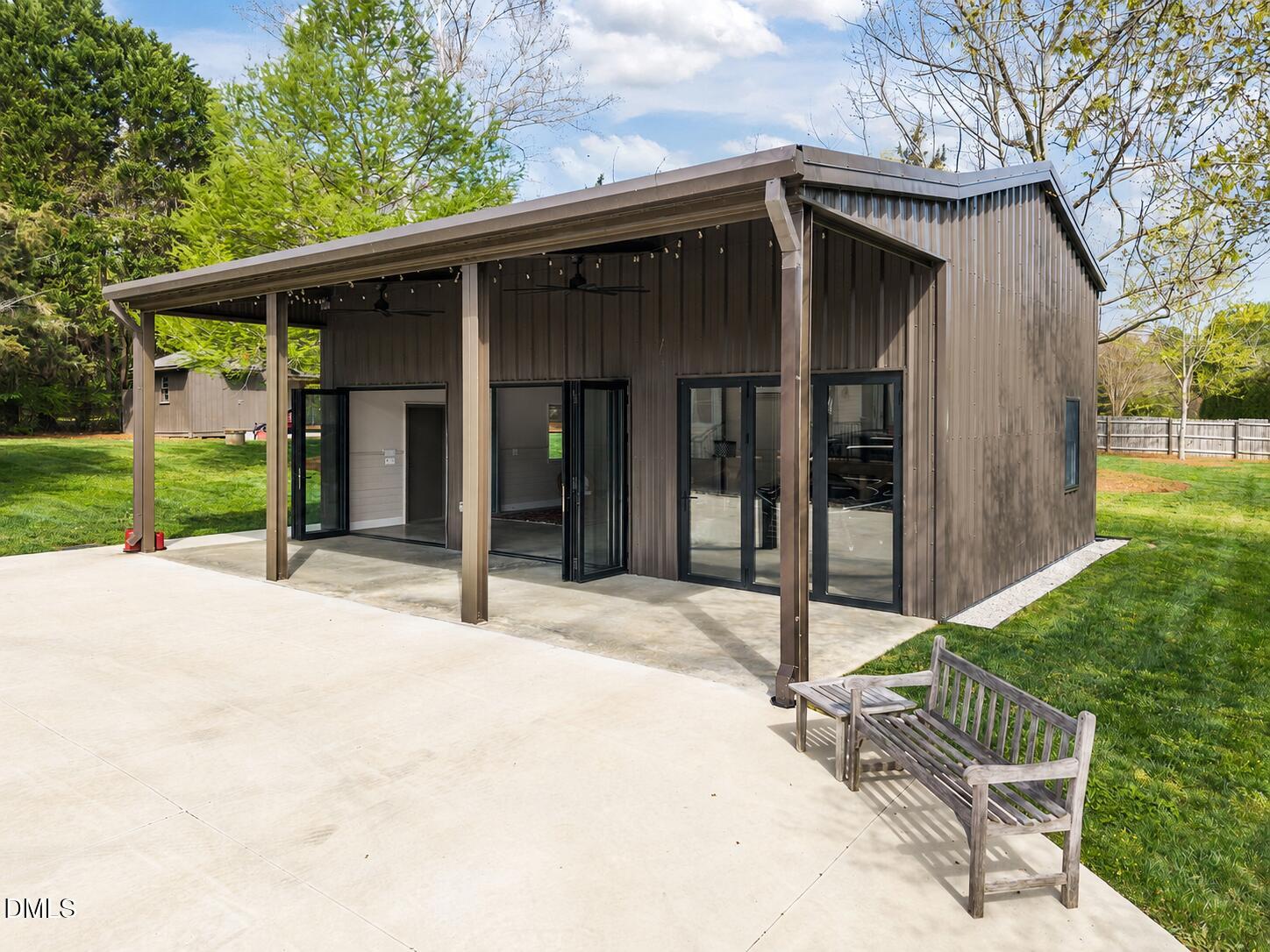 6016 Brass Lantern Court