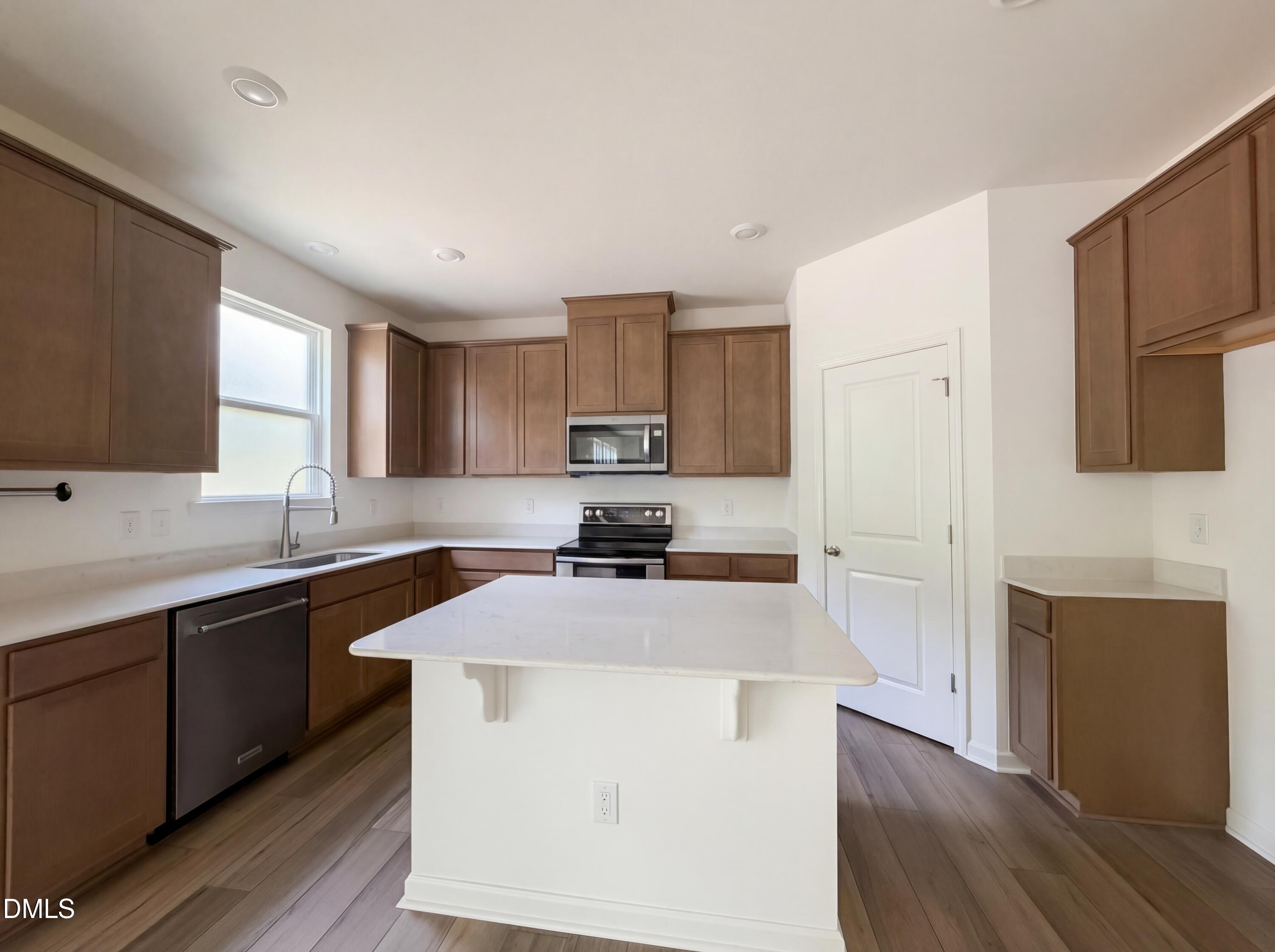 1717 Willow Landing Way