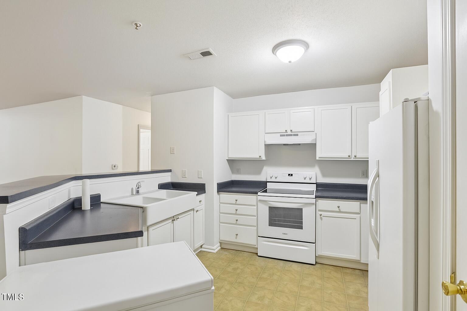 113 Sturbridge Drive 113