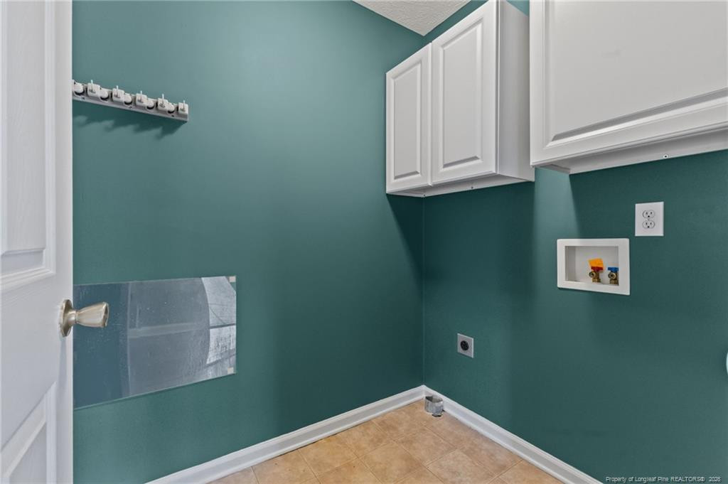 8337 English Saddle Drive