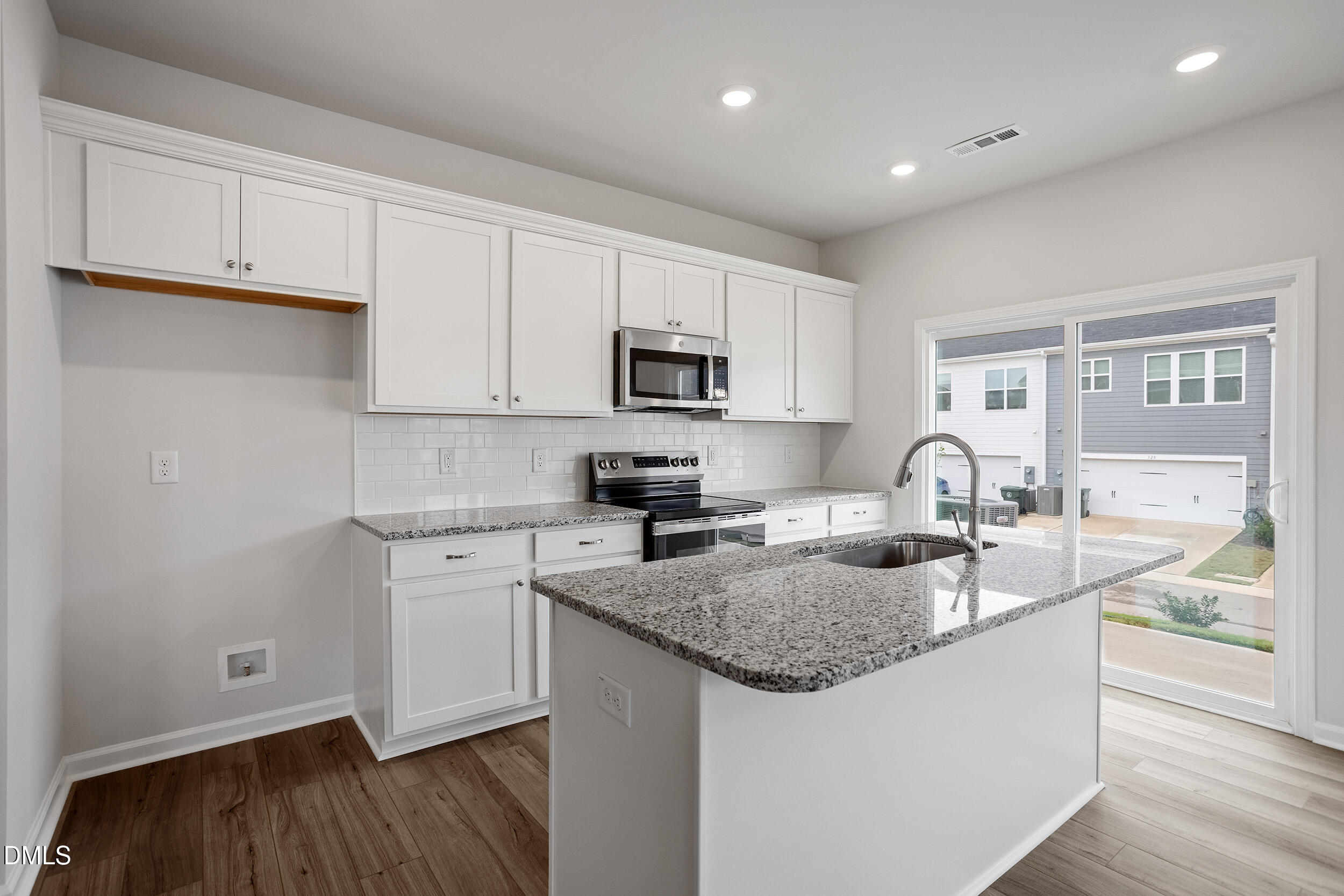 215 Central Townes Way 323