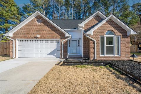 4317 Buckhurst Drive Hope Mills NC 28348
