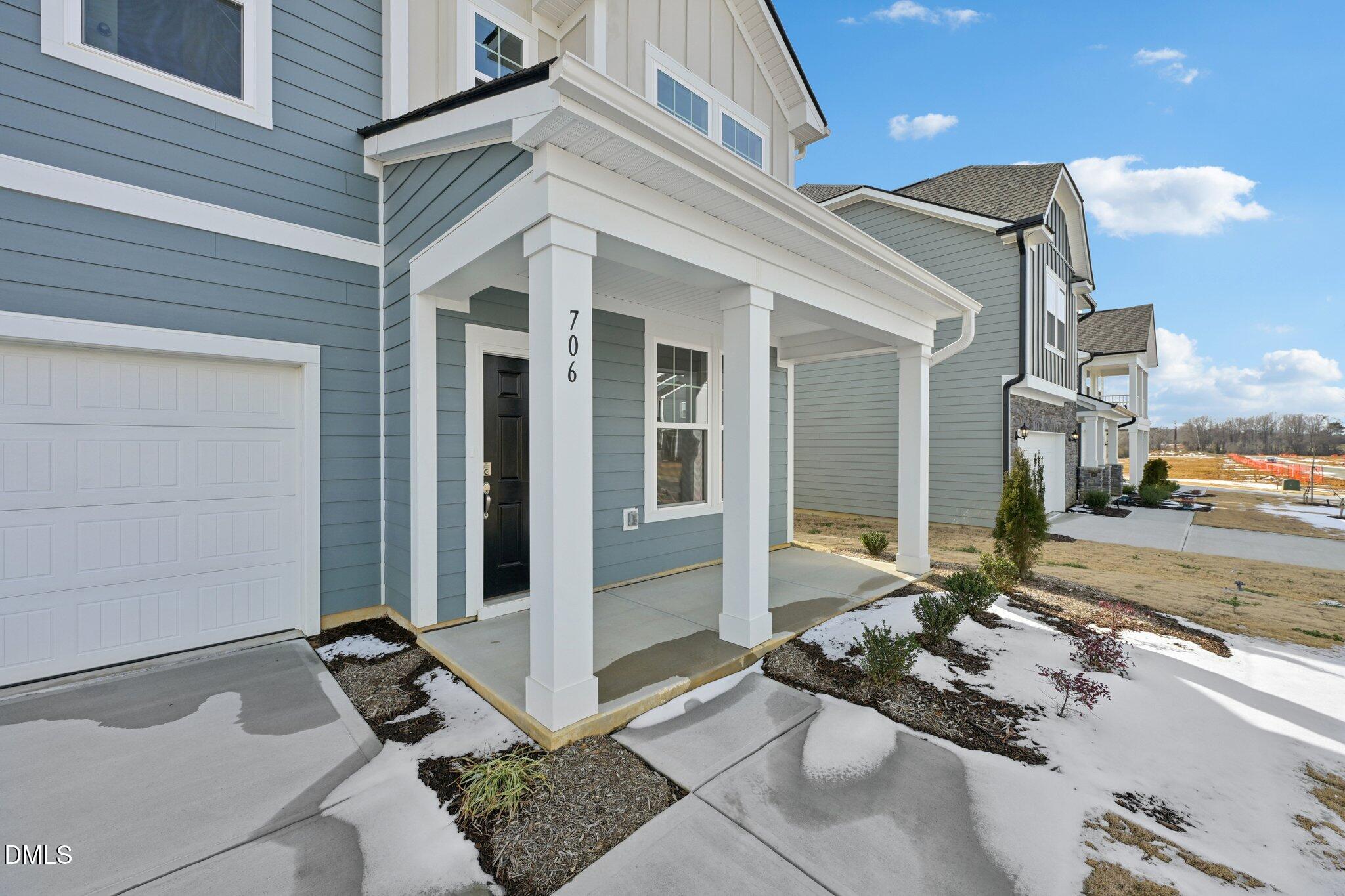 513 Hipwood Drive