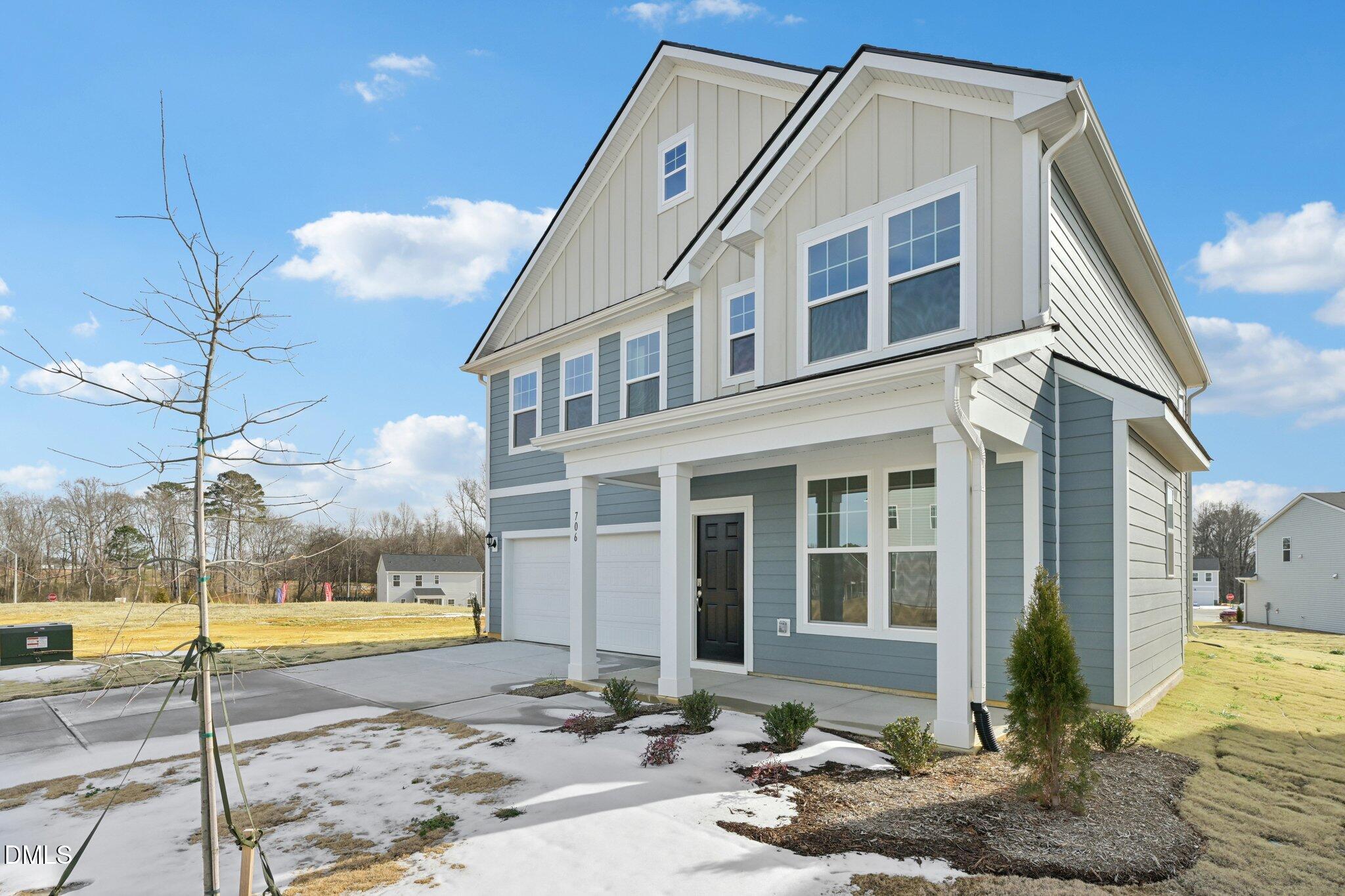 513 Hipwood Drive
