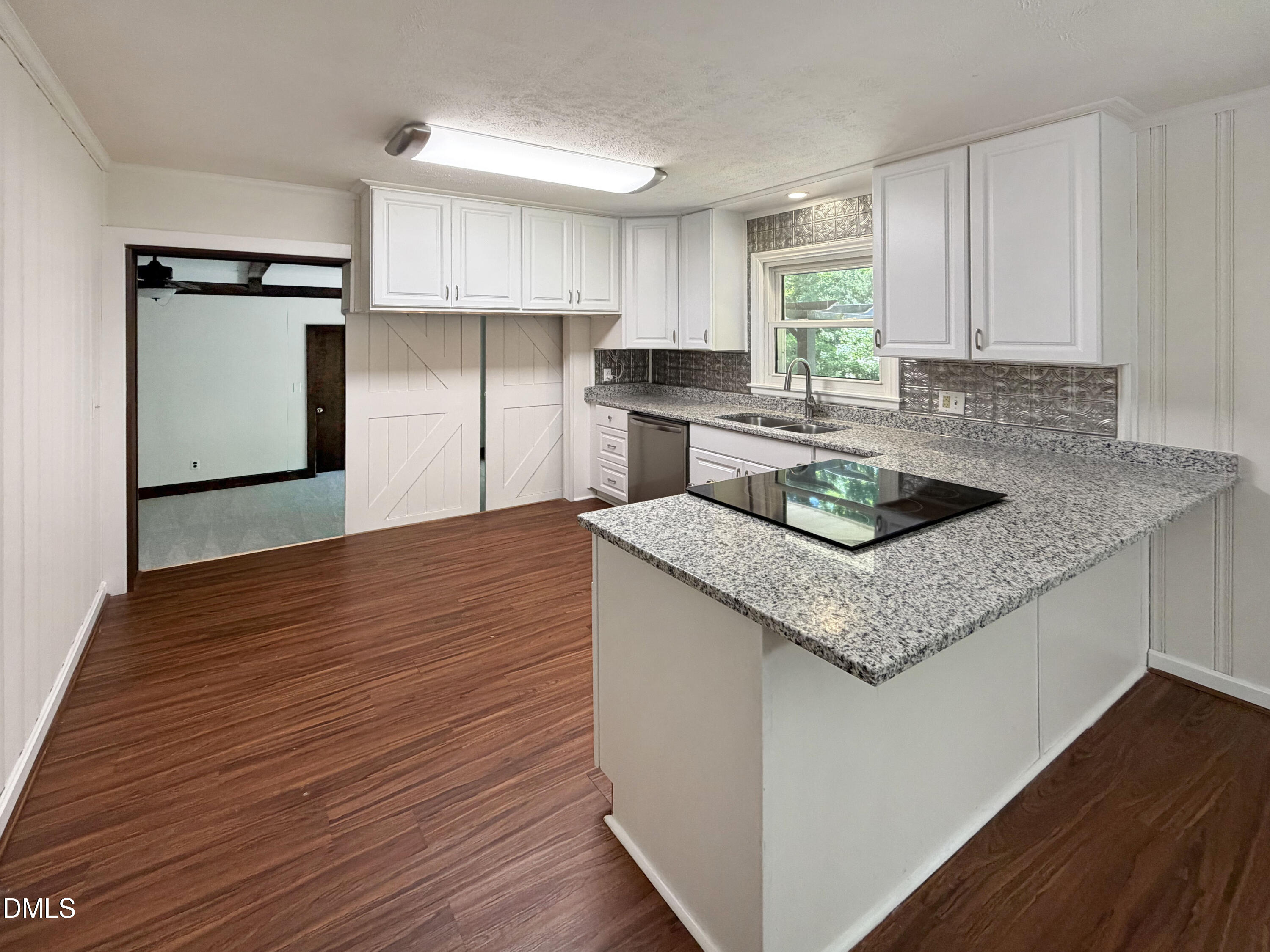 108 W Dogwood Drive