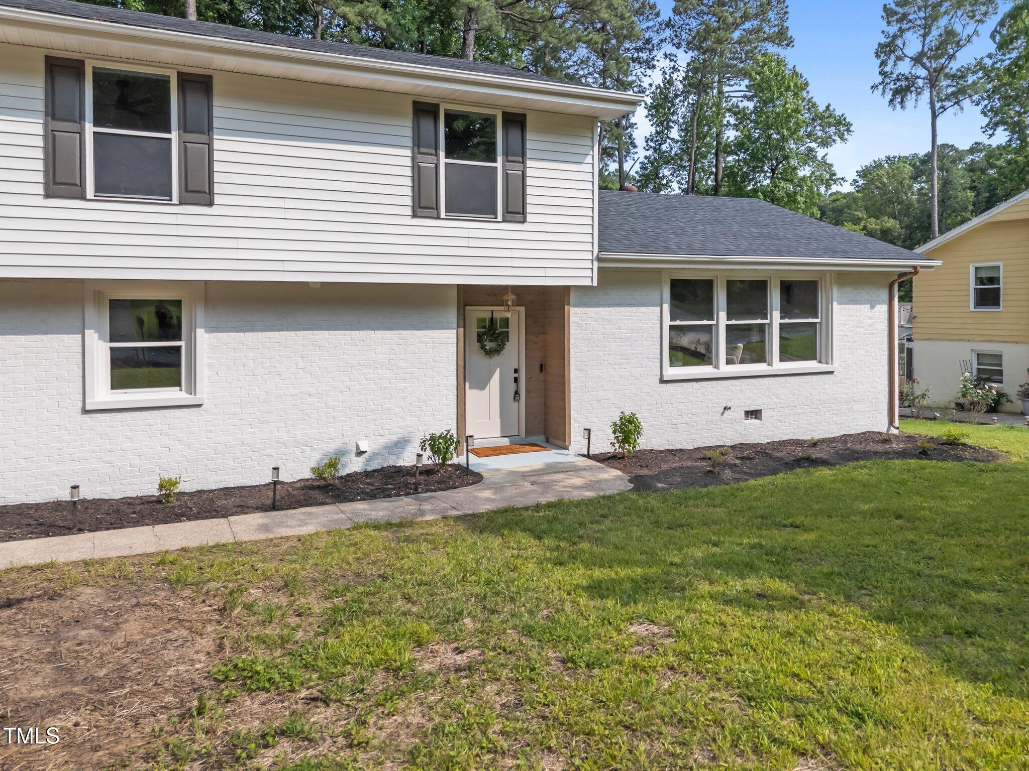 1143 Sturdivant Drive