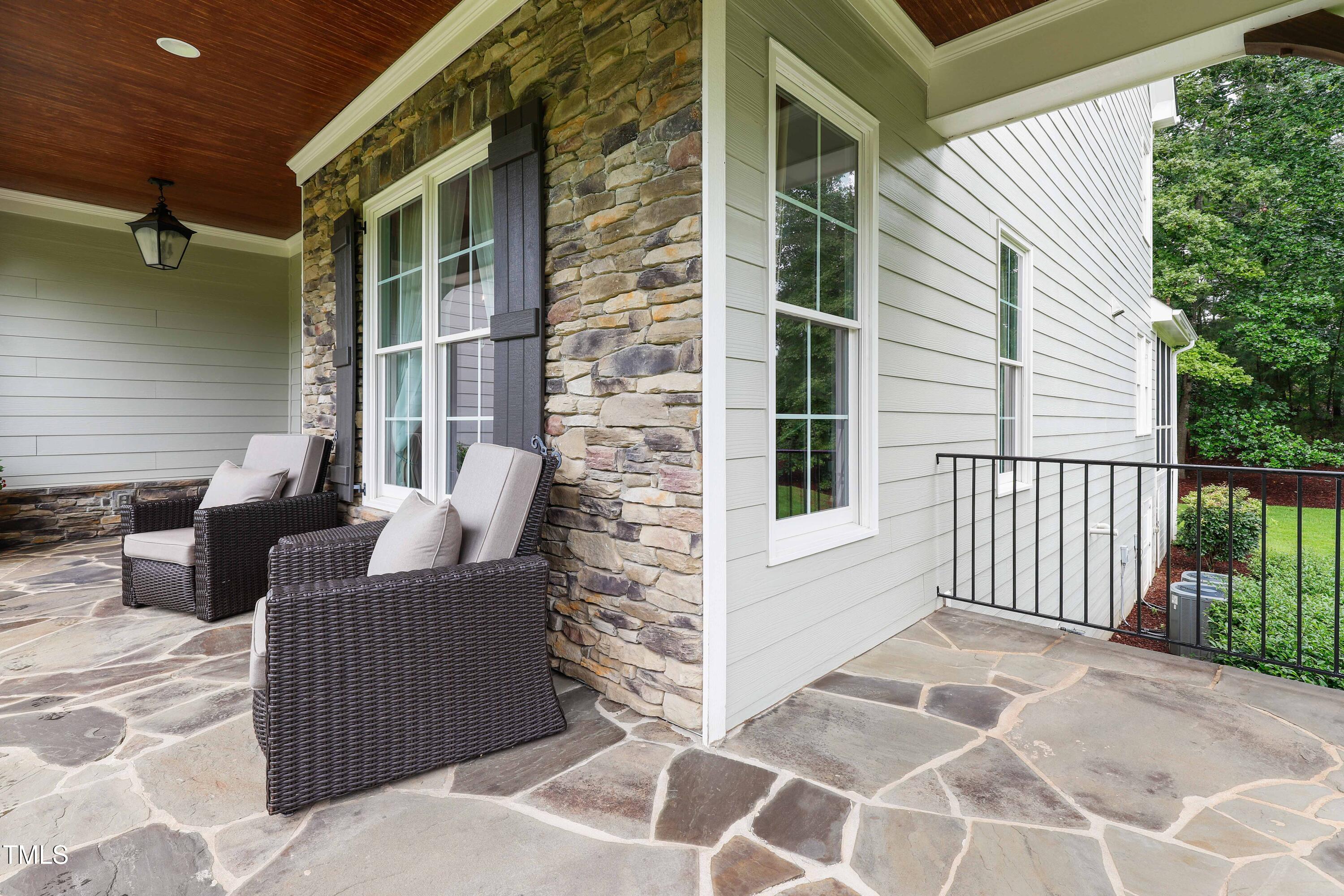 3103 Horsebarn Drive