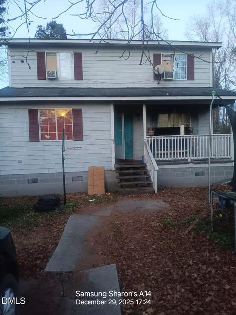 315 E Chapel Street St. Pauls NC 28384