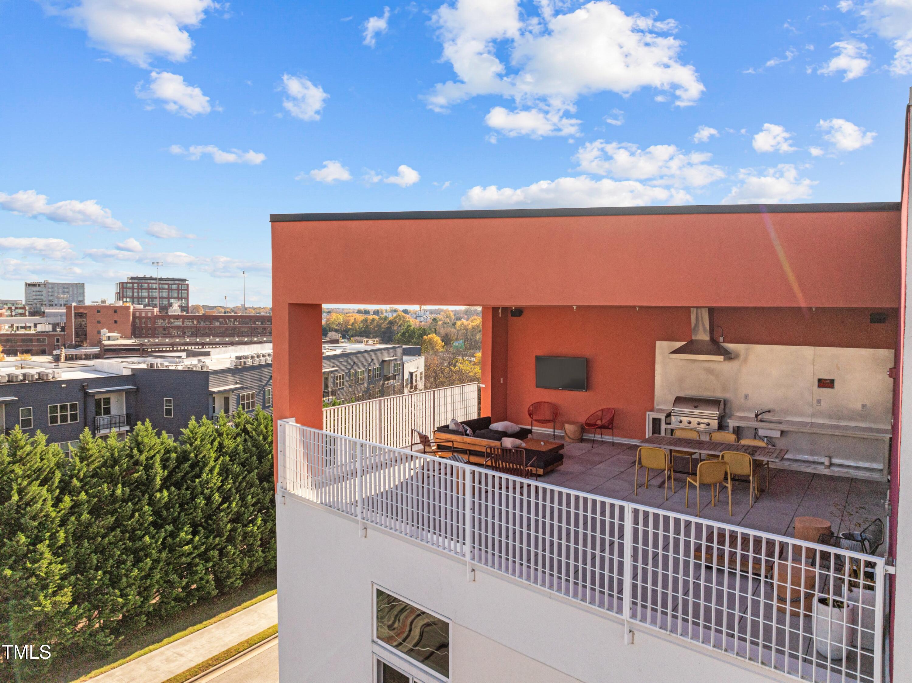 600 S Duke Street 26