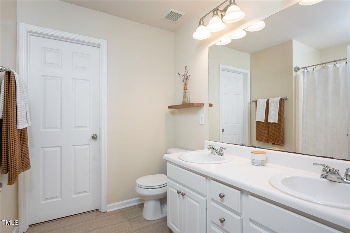 Raleigh, North Carolina 27612, United States, 3 Bedrooms Bedrooms, ,3 BathroomsBathrooms,Residential,Active,112169