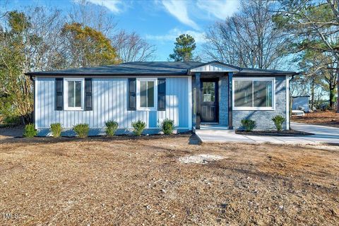 406 Everette Avenue Clayton NC 27520